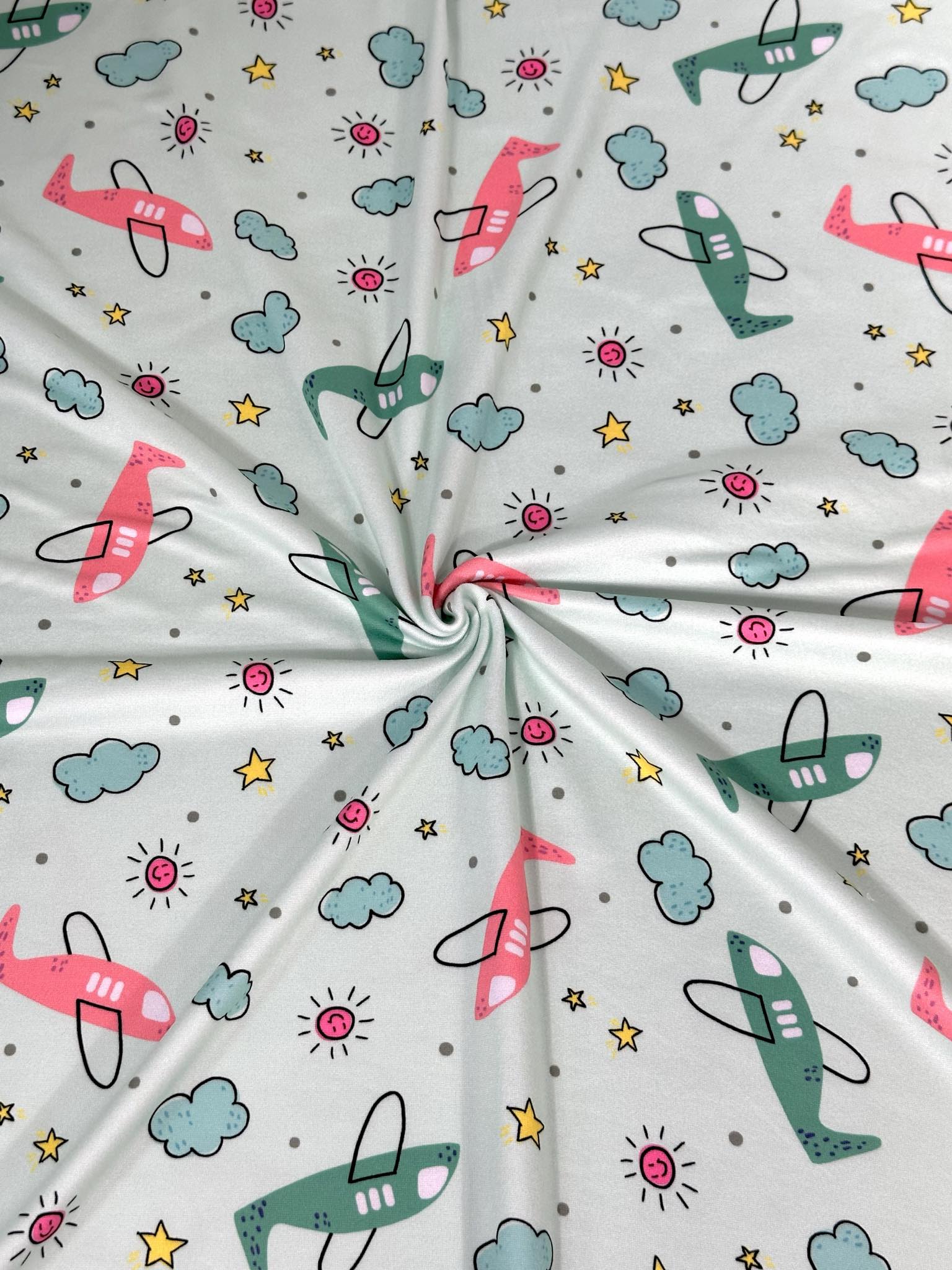 (DBP) PLANES AND CLOUDS ON MINT