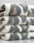 (BRUSHED SWEATER KNIT) LEOPARD ON OFF WHITE (1)