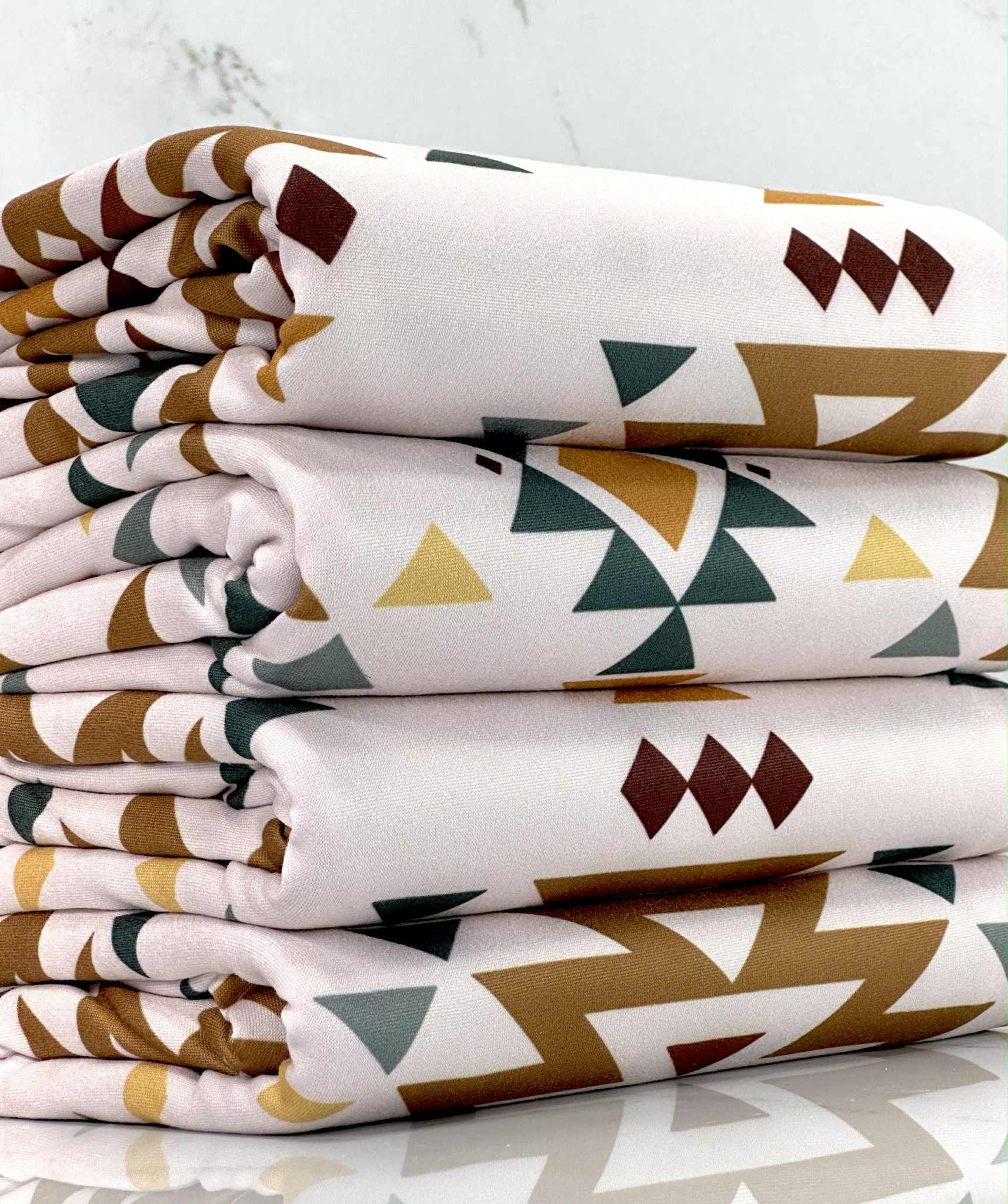 (DBP) BIG AZTEC PRINT ON IVORY
