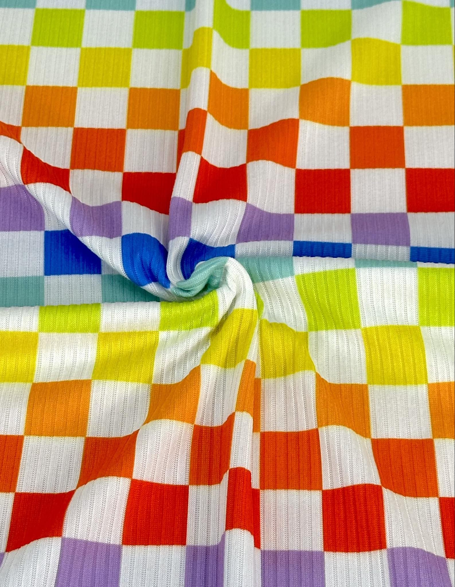 (YUMMY RIB) RAINBOW AND OFF WHITE CHECKERED