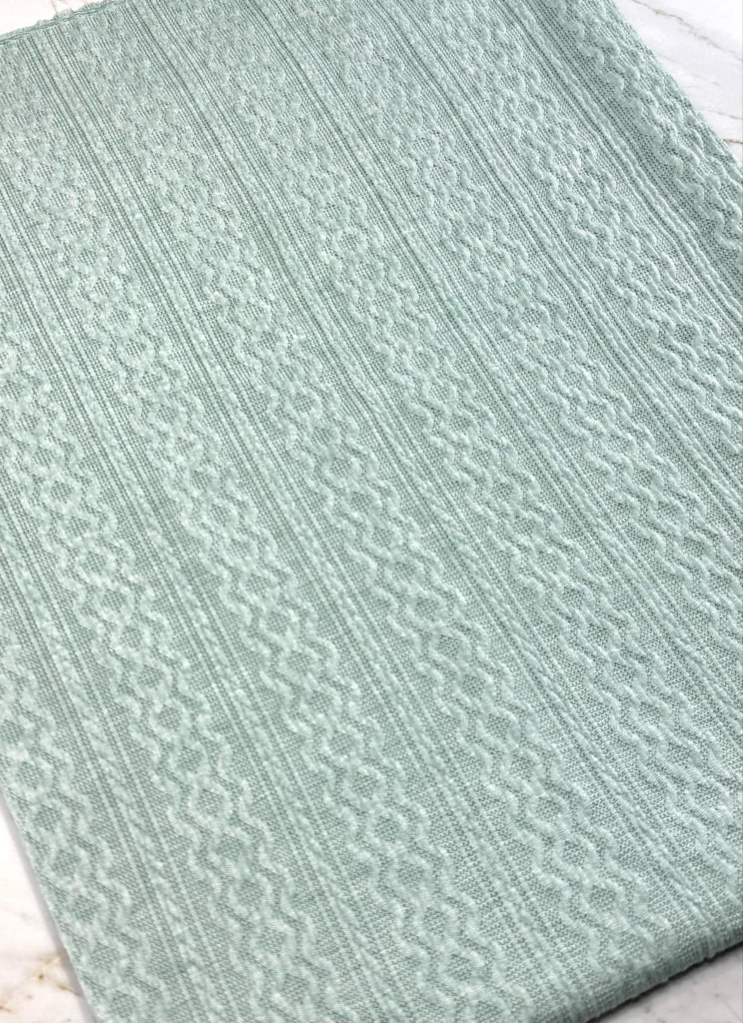(CABLE KNIT) SAGE (2)