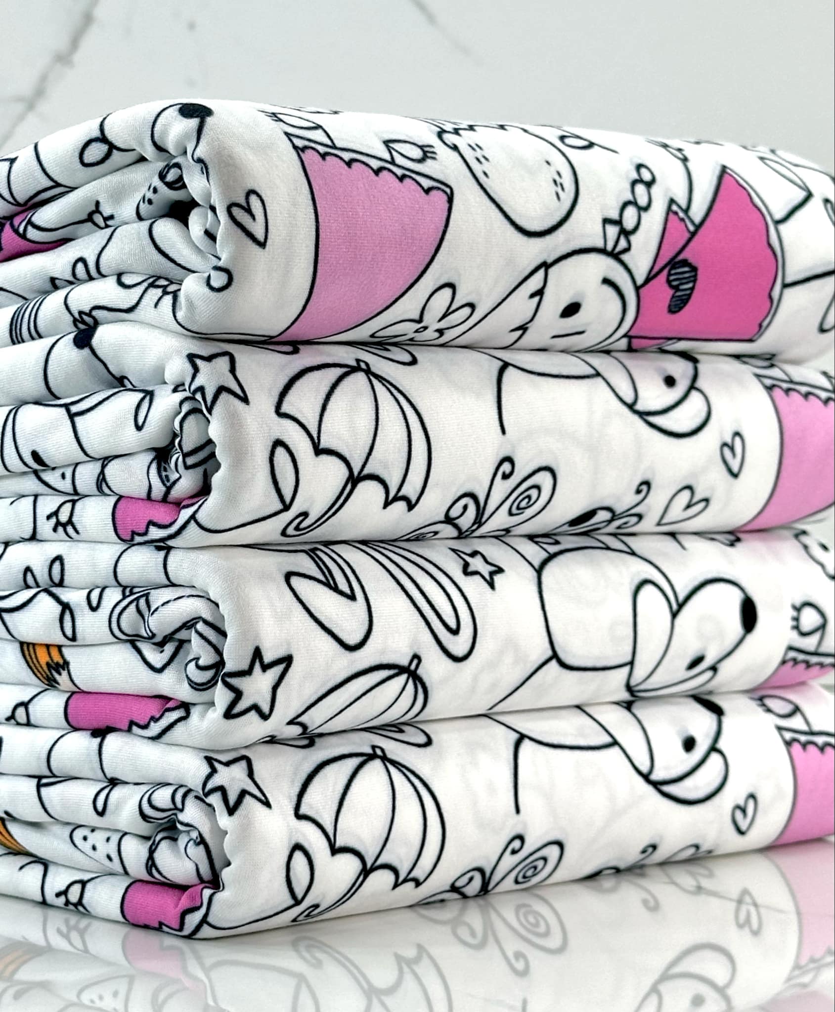 (DBP) LITTLE GIRL SKETCH COLORING ON FABRIC