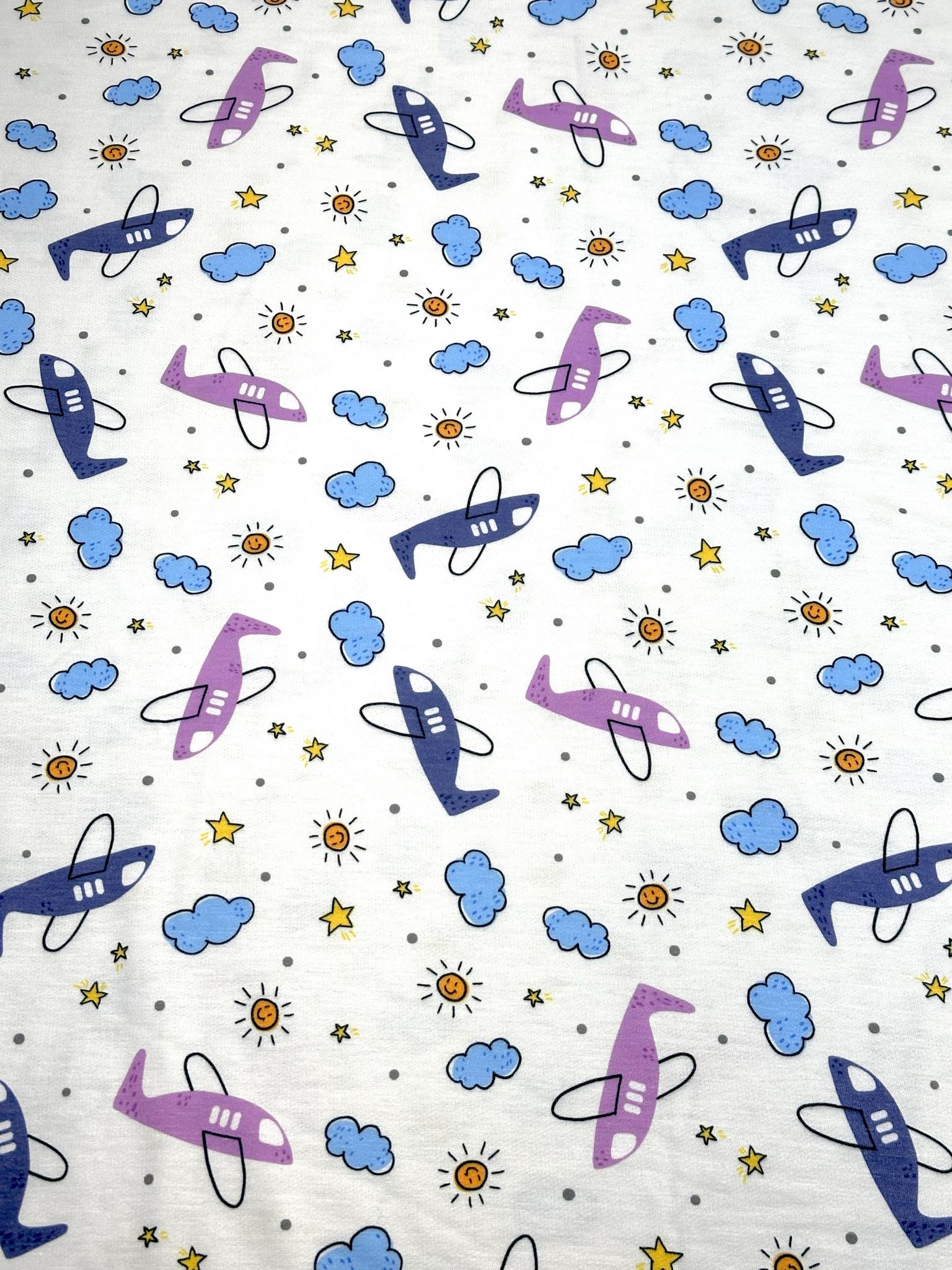 (FRENCH TERRY) PLANES AND CLOUDS ON OFF WHITE (1)