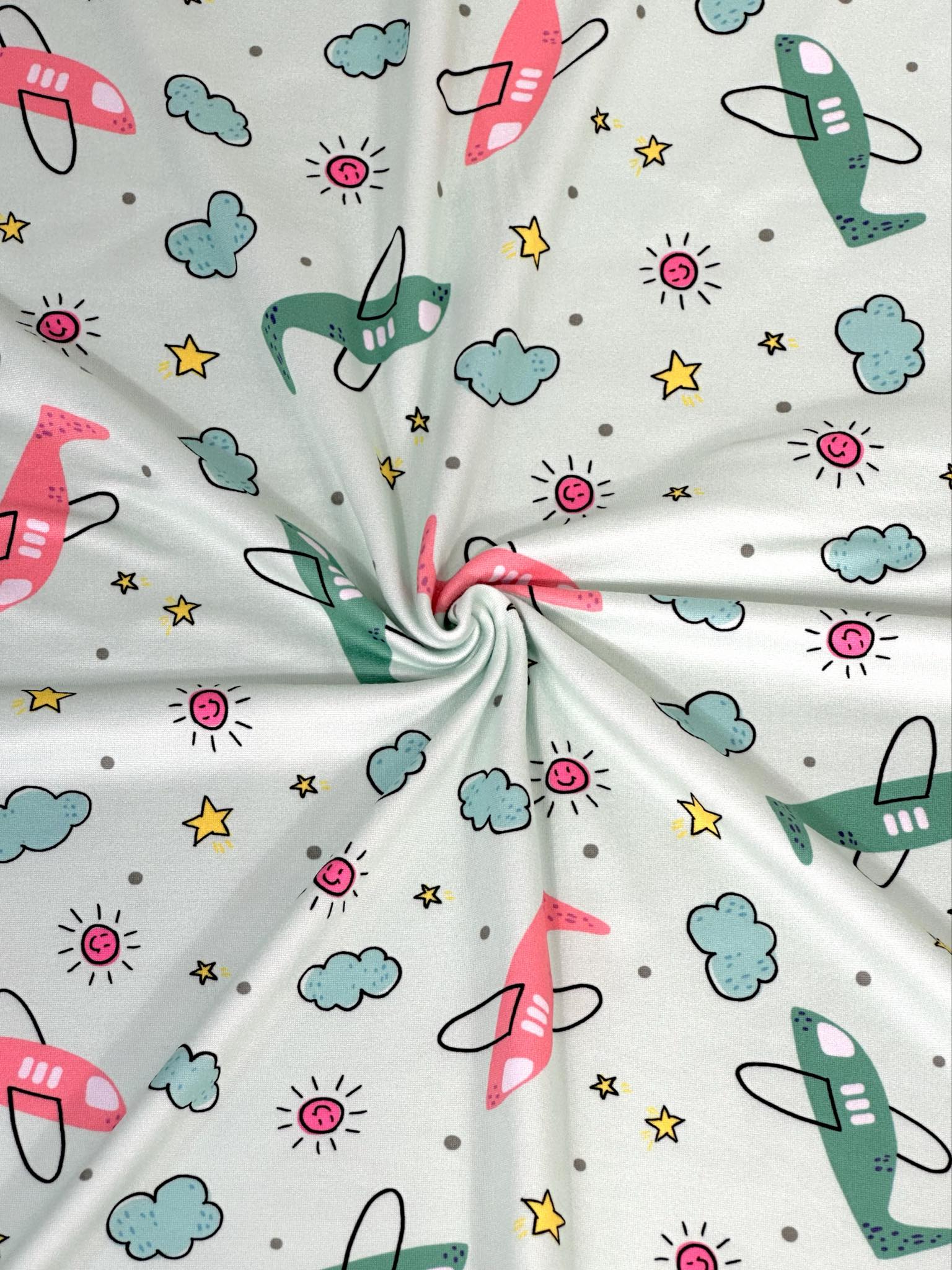 (DBP) PLANES AND CLOUDS ON MINT