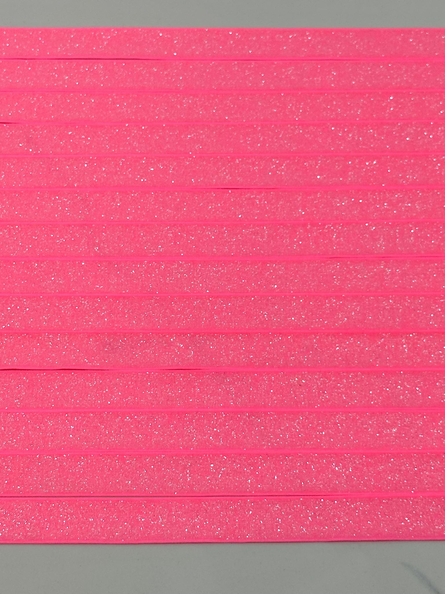 (TRIM) 5/8 ELASTIC NEON PINK SHIMMER