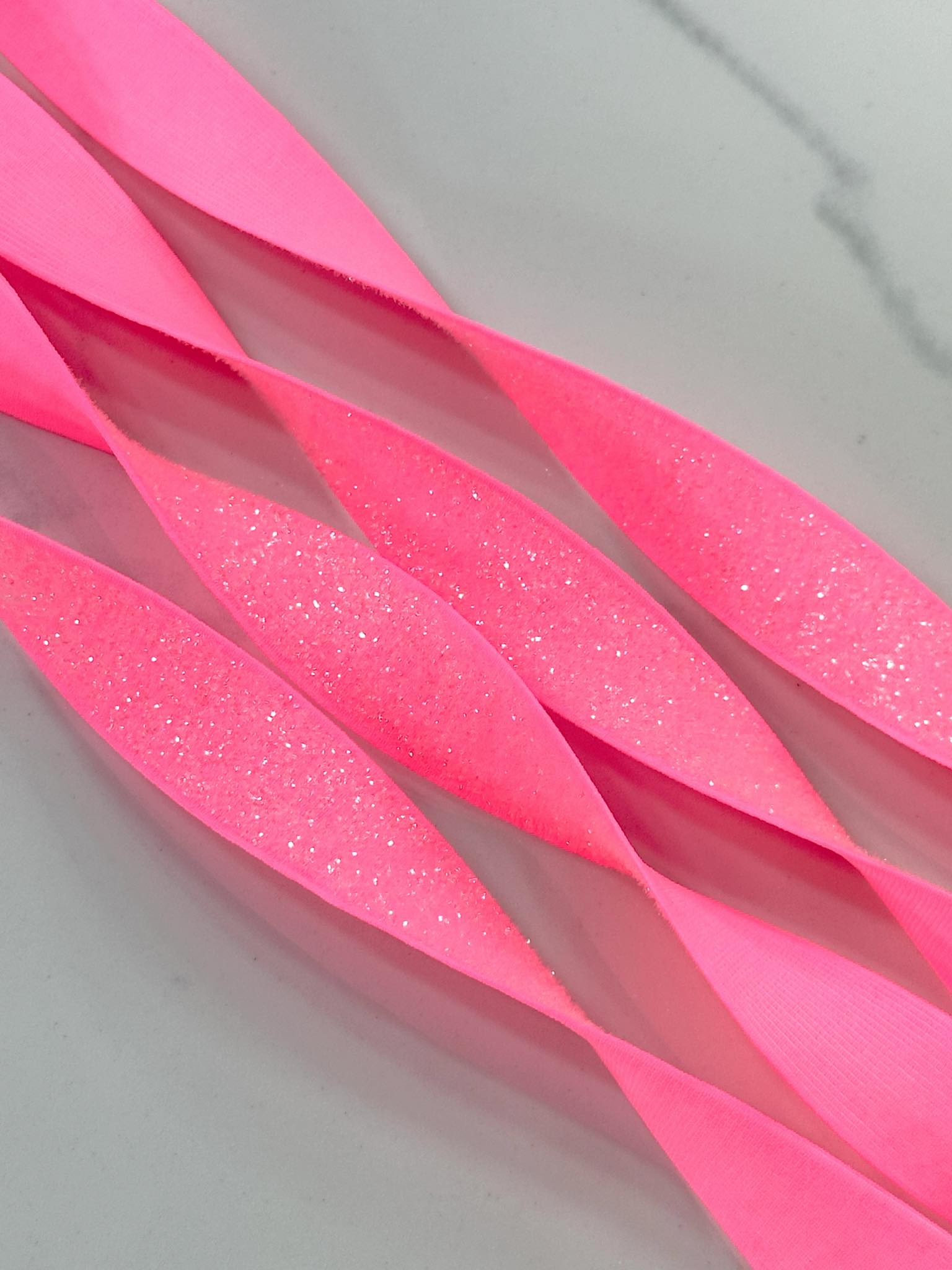 (TRIM) 5/8 ELASTIC NEON PINK SHIMMER