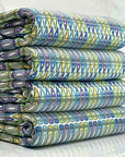 (4X2 YUMMY RIB) CRAYONS ON BLUE