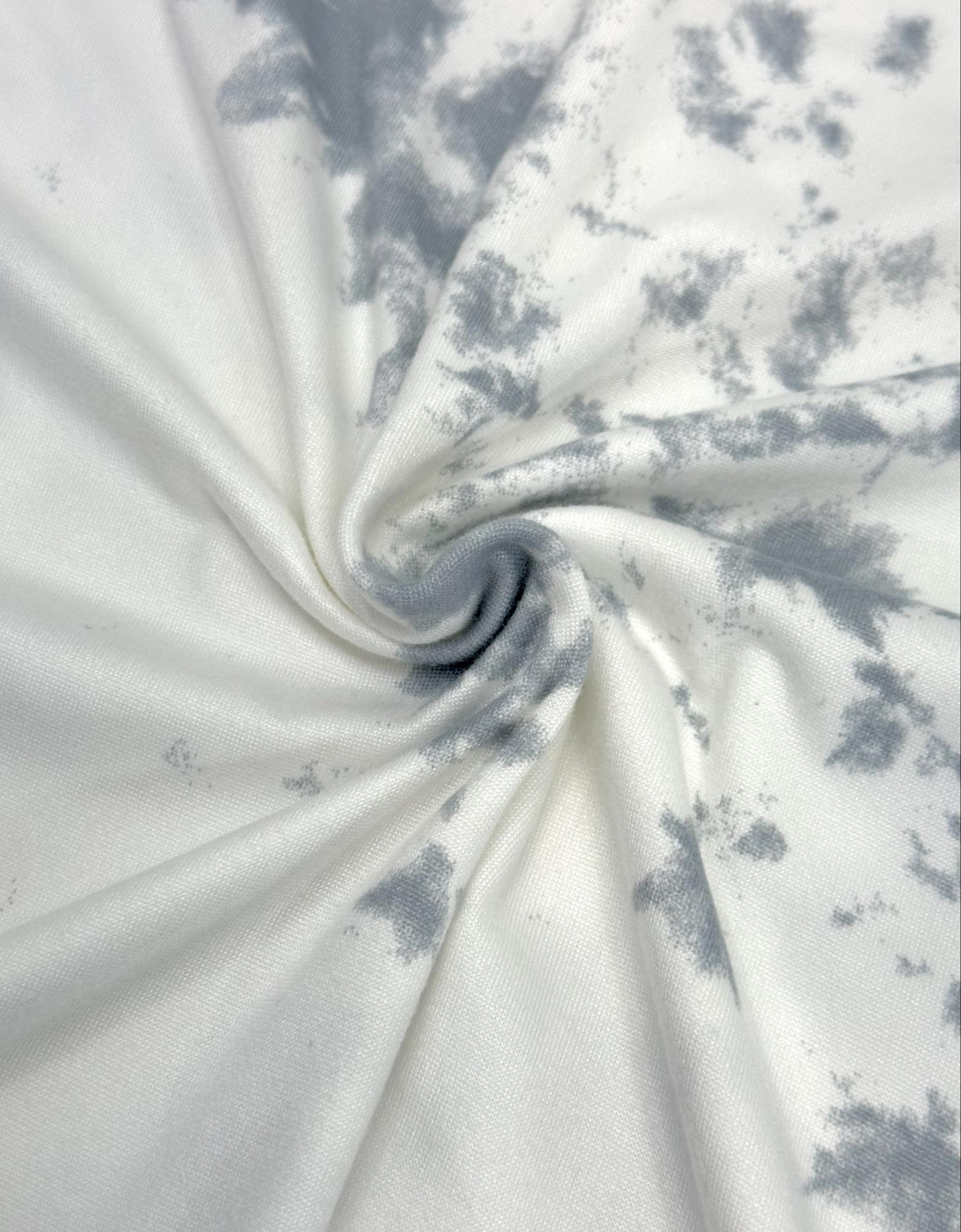 (DBP) SILVER  ACID ON OFF WHITE