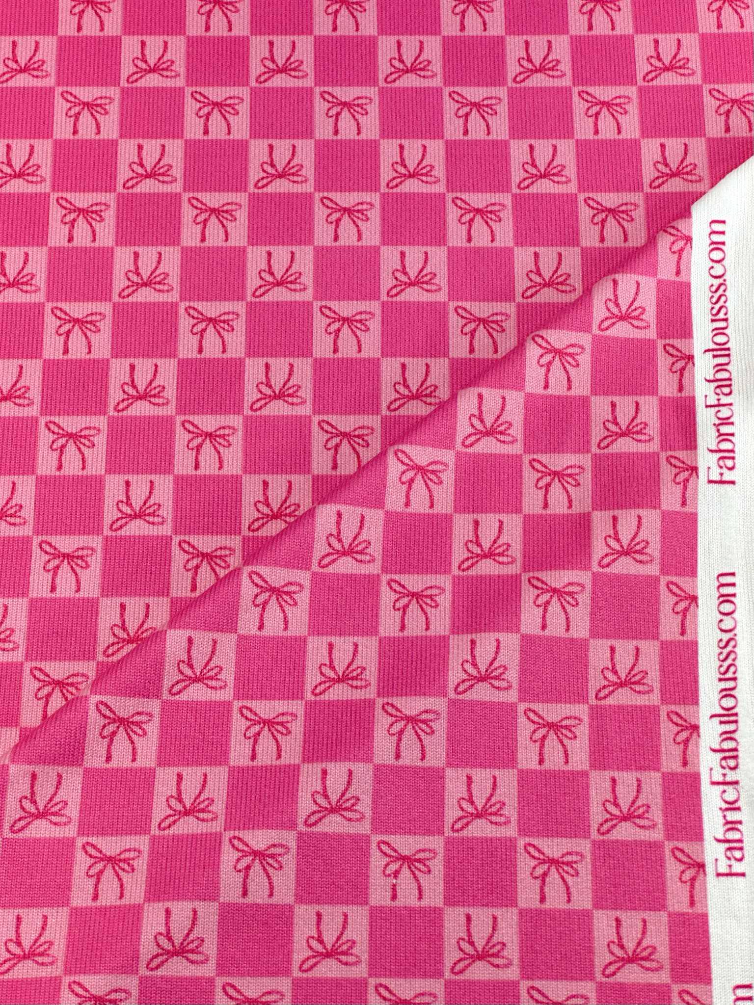 (OAKLEY) TINY HOT PINK BOWS ON PINK CHECKERED