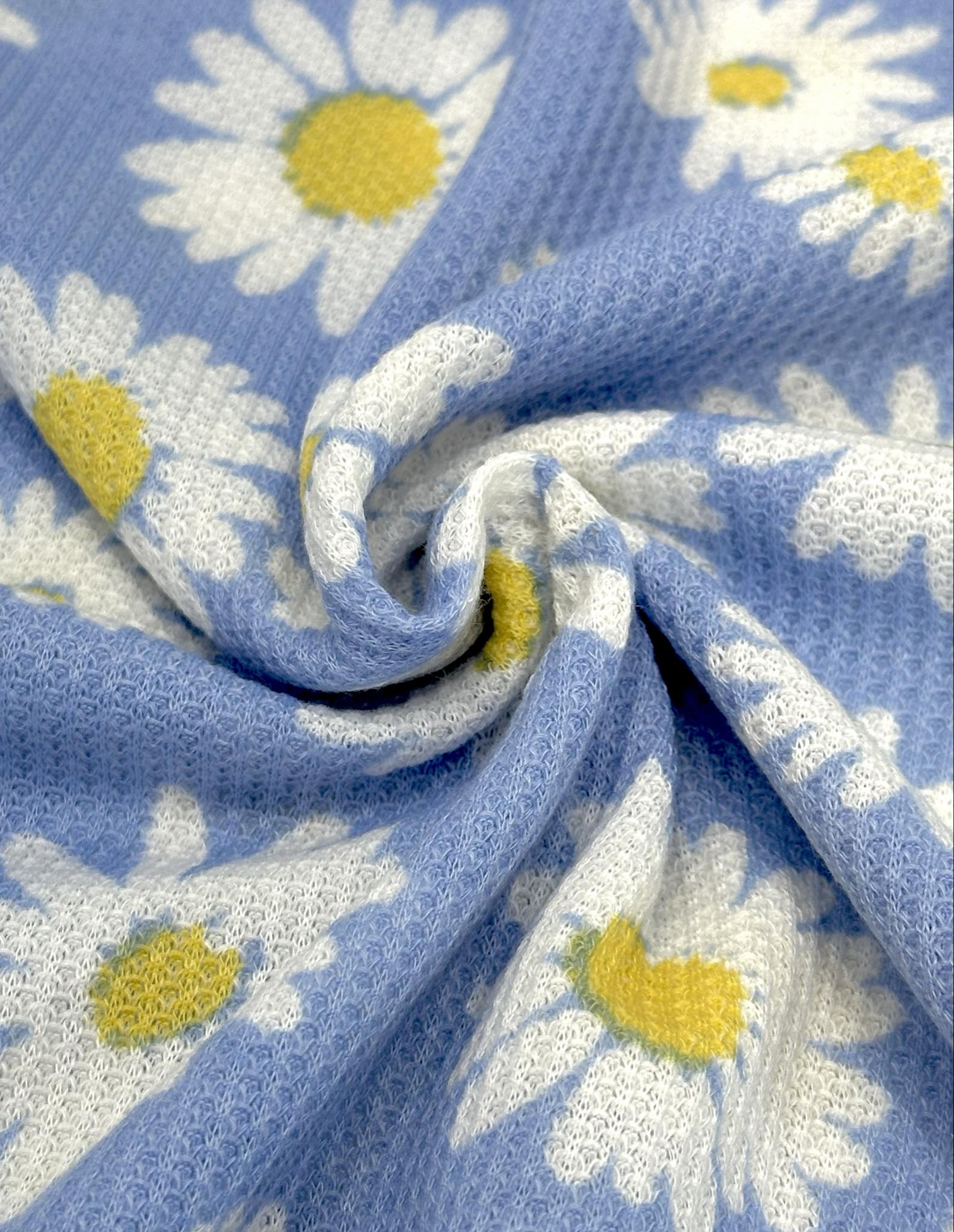 (THERMAL) WHITE DAISIES ON BLUE