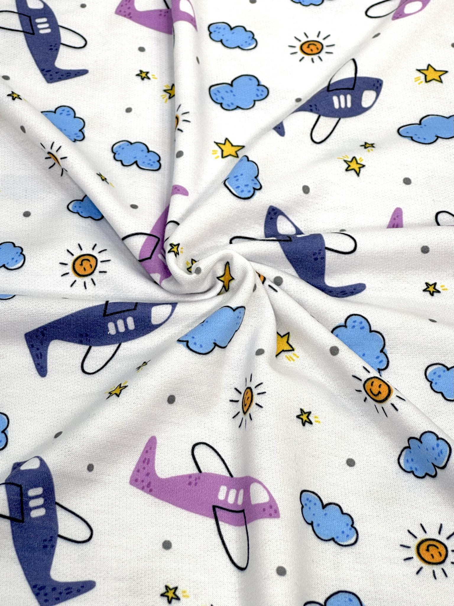 (FRENCH TERRY) PLANES AND CLOUDS ON OFF WHITE (1)