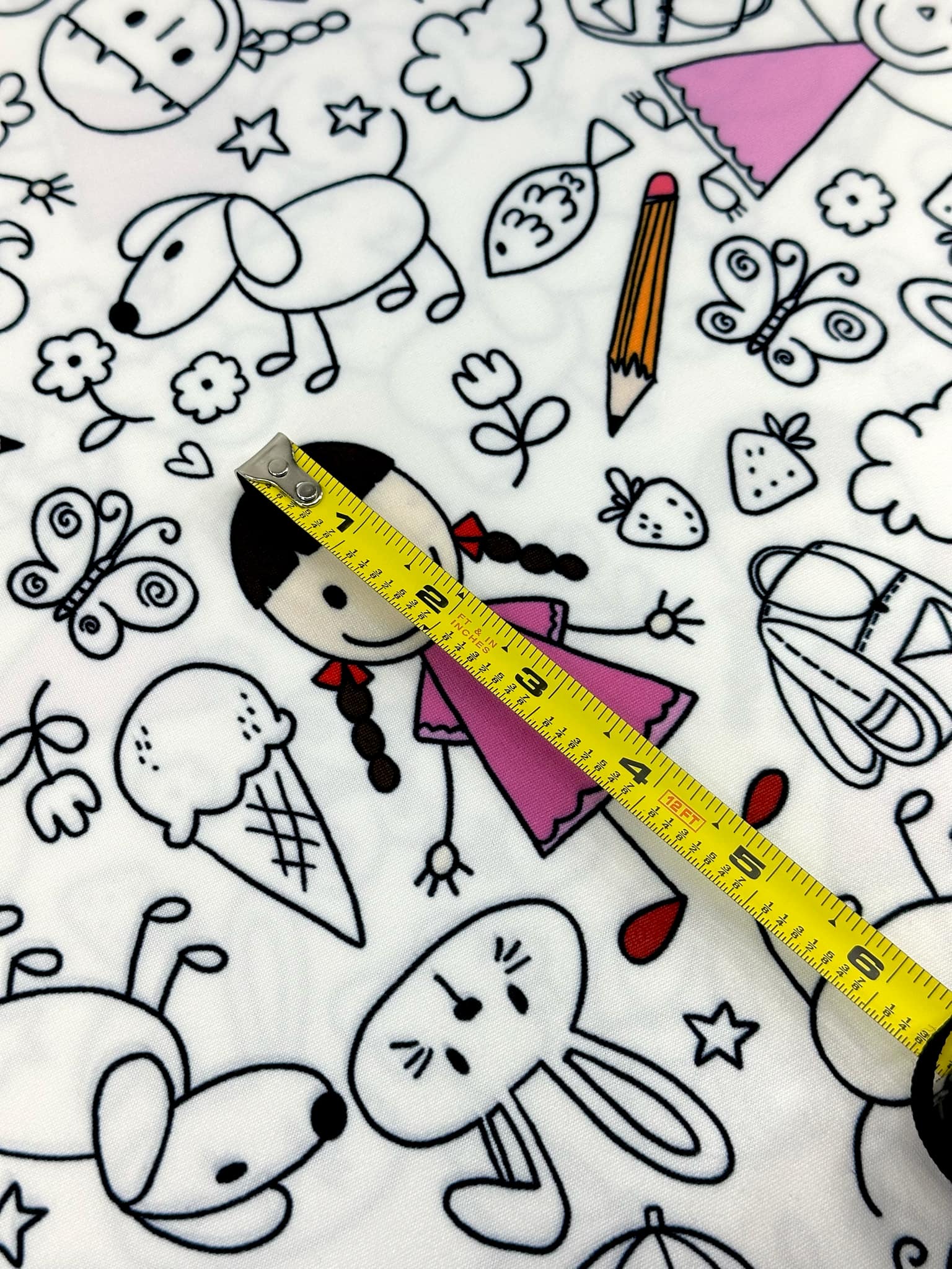 (DBP) LITTLE GIRL SKETCH COLORING ON FABRIC