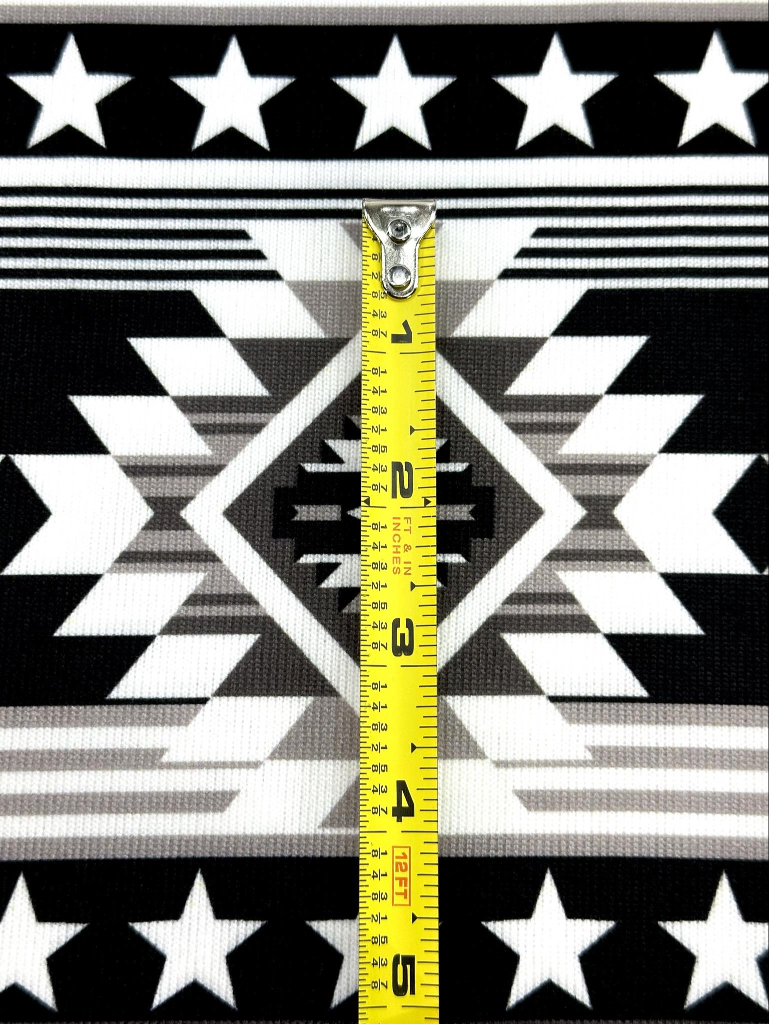 (SWEATER KNIT/ OAKLEY) BLACK, WHITE, AND CHARCOAL WESTERN STAR PATTERN