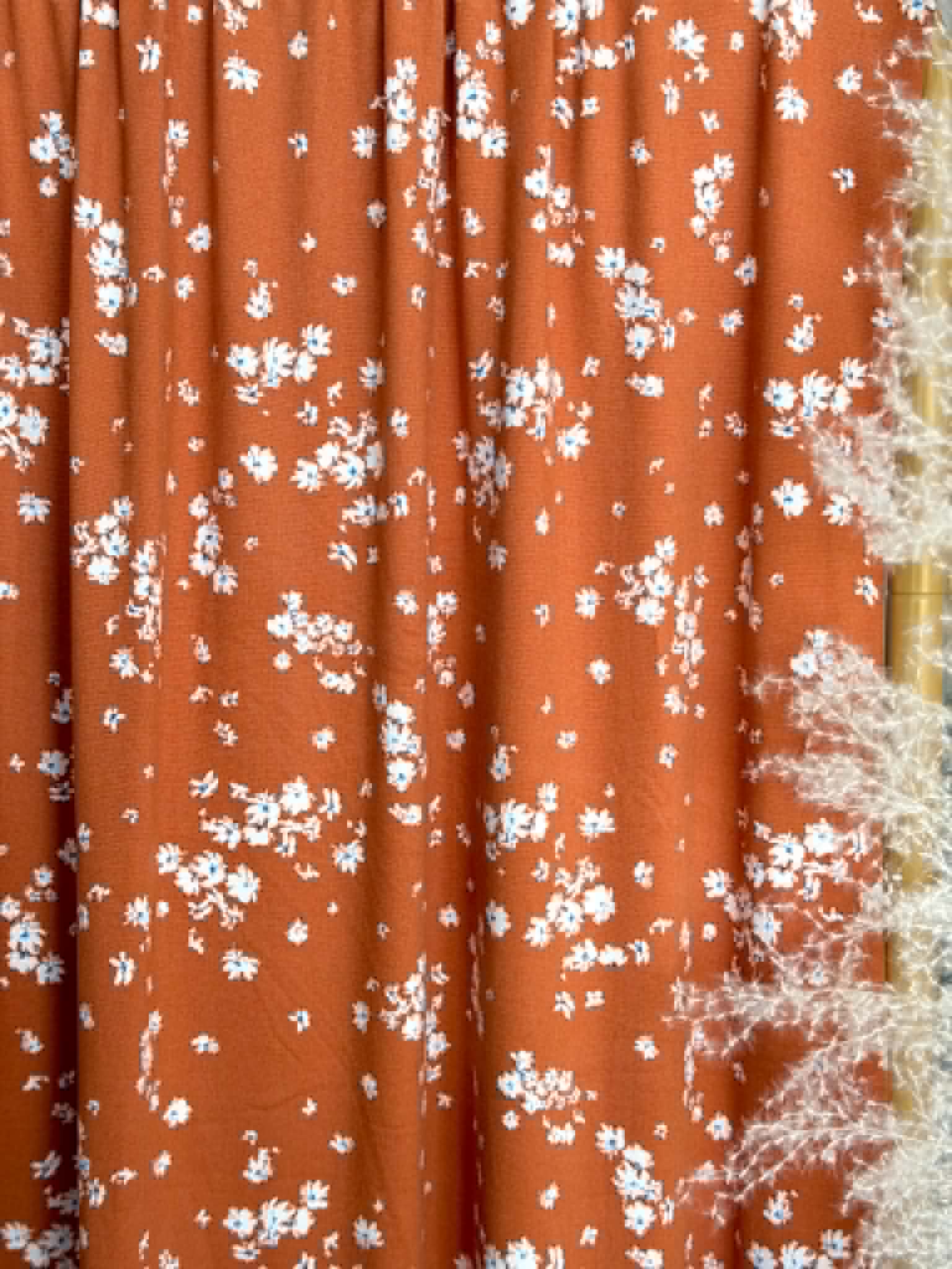 (DBP) WHITE AND BLUE FLORAL ON RUST