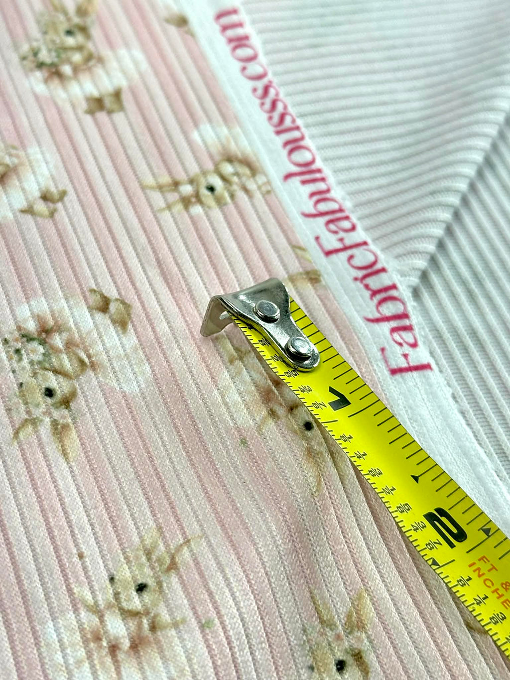 (4X2 YUMMY RIB) BALLERINA BUNNIES ON PINK STRIPES (5)