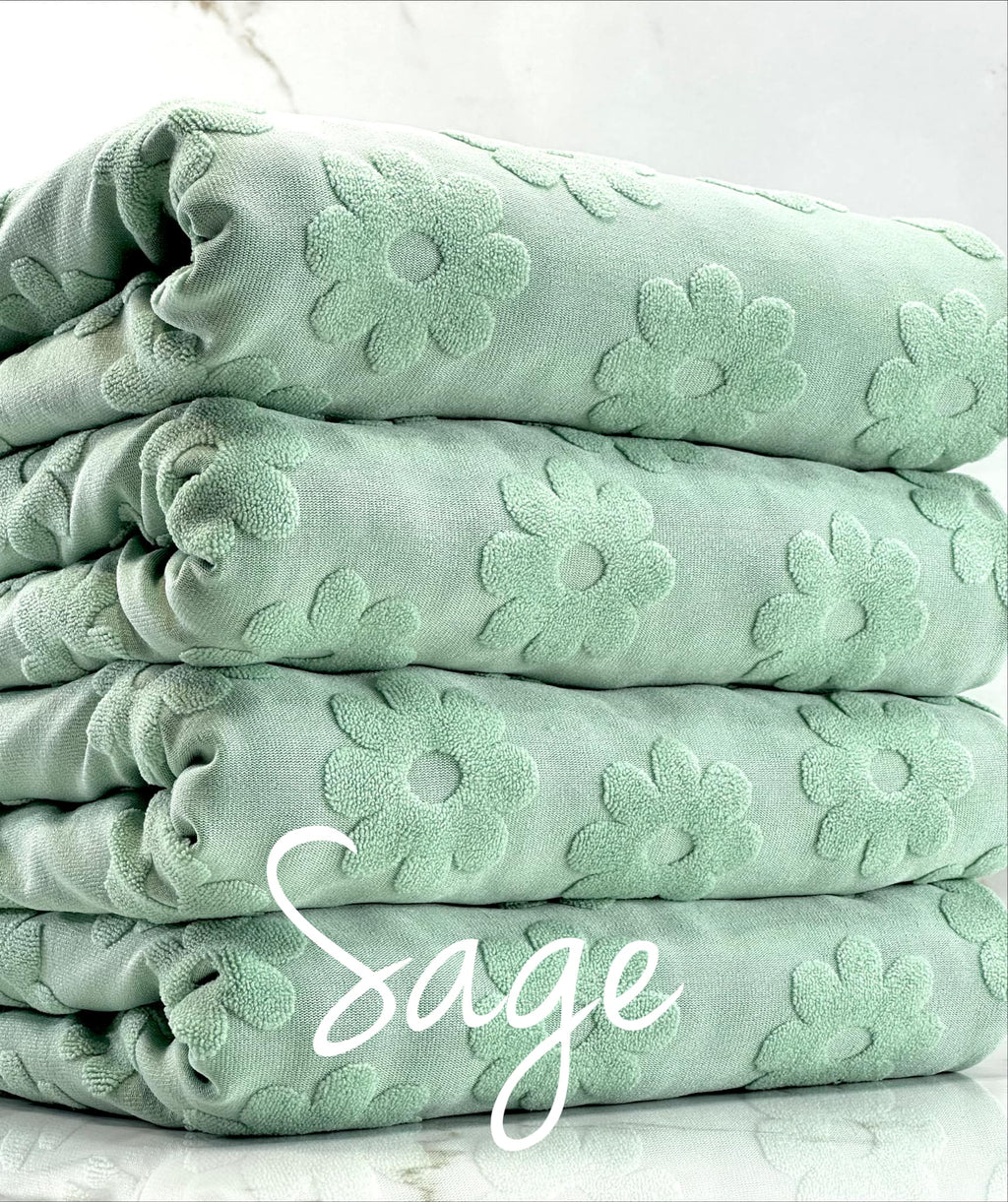 (TOWEL) SAGE DAISY FLOWERS