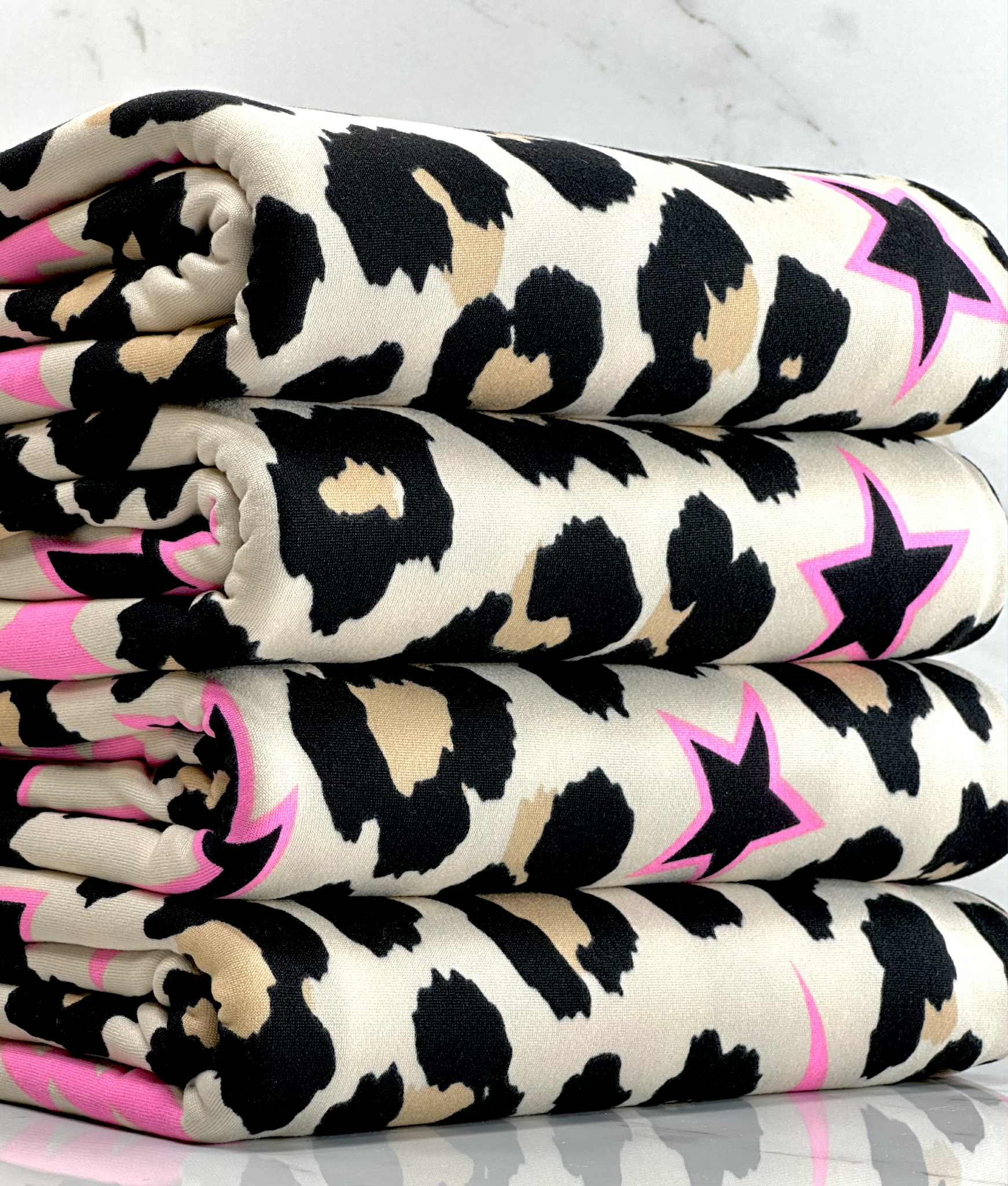 (DBP) PINK STARS AND LEOPARD PRINT ON TAN (1)