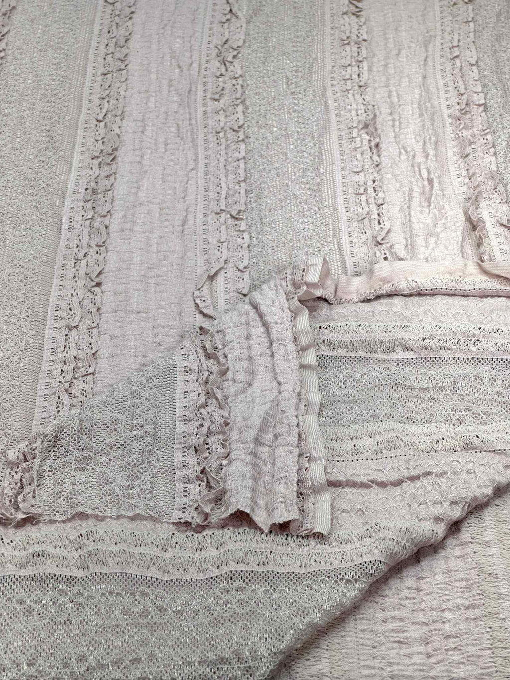 (SMALL RUFFLE LACE) LIGHT MAUVE