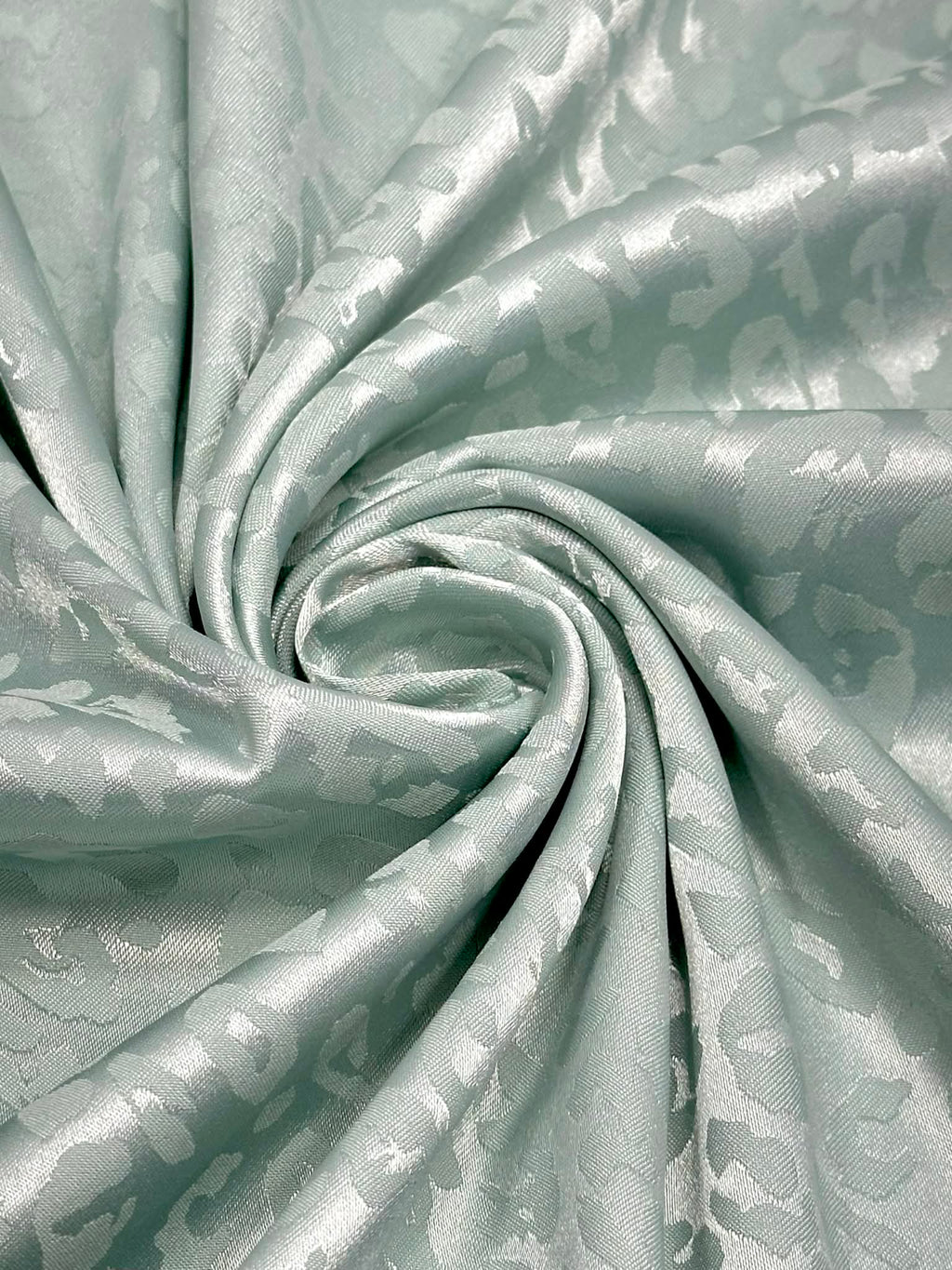 (SATIN) TINY CHEETAH ON MINT