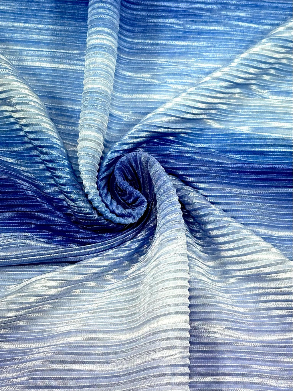(PLEATED) BLUE COLORWAVE (2)