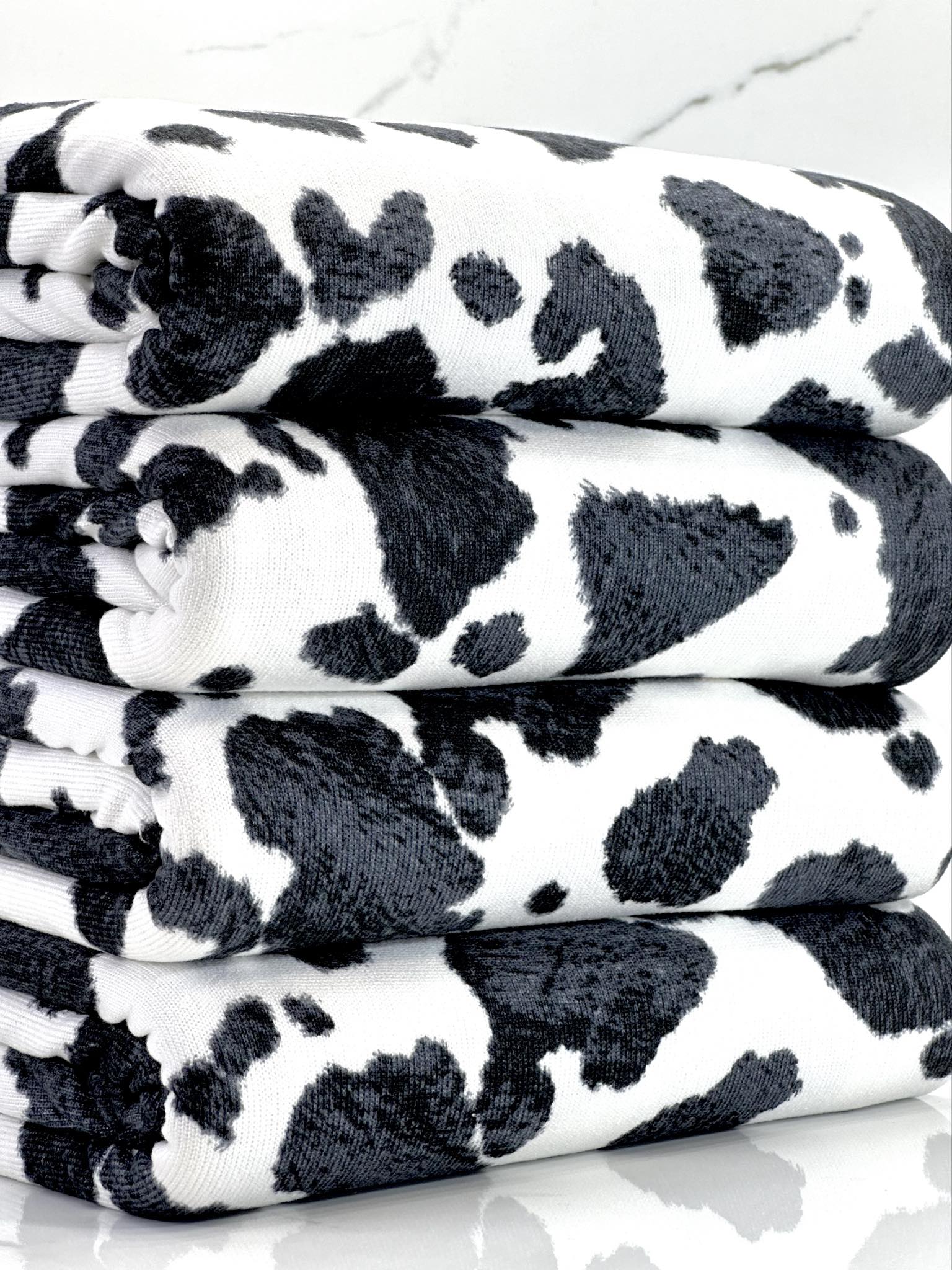 (SWEATER/OAKLEY KNIT) VINTAGE BLACK COW FUR PRINT ON OFF WHITE
