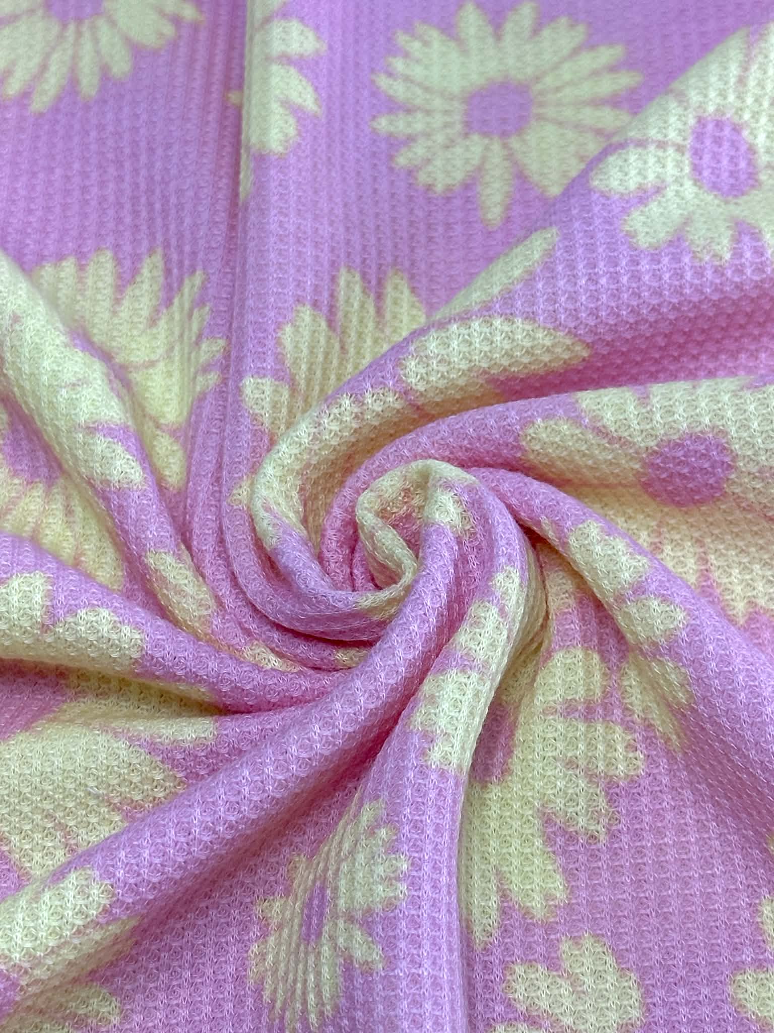 (THERMAL) YELLOW FLOWERS ON PINK