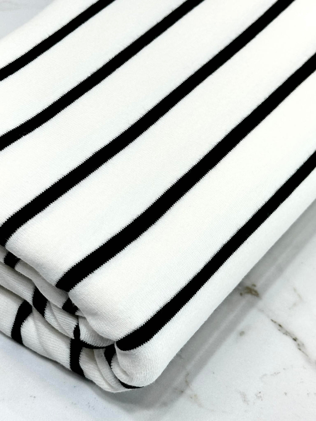 (BABY RIB) BLACK STRIPES ON OFF WHITE