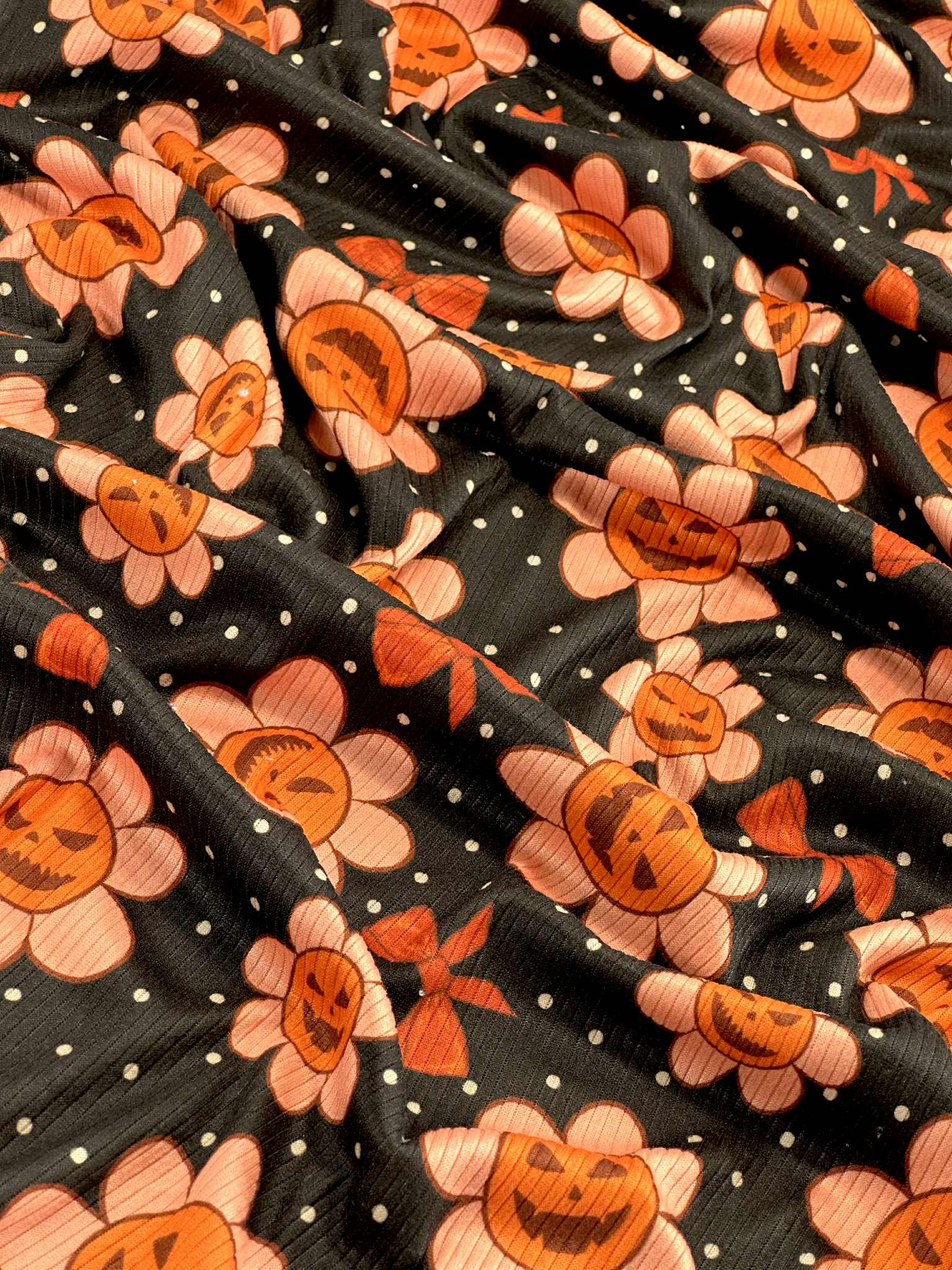 (4X2 RIB) ORANGE PUMPKIN FLOWERS AND BOWS ON DARK BROWN