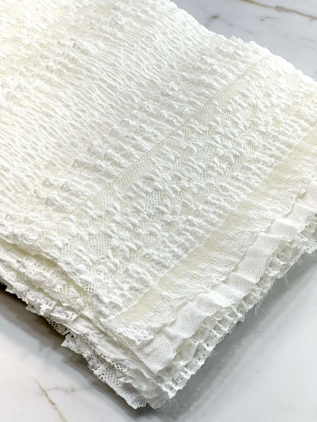 (RUFFLE LACE) OFF WHITE FLORAL