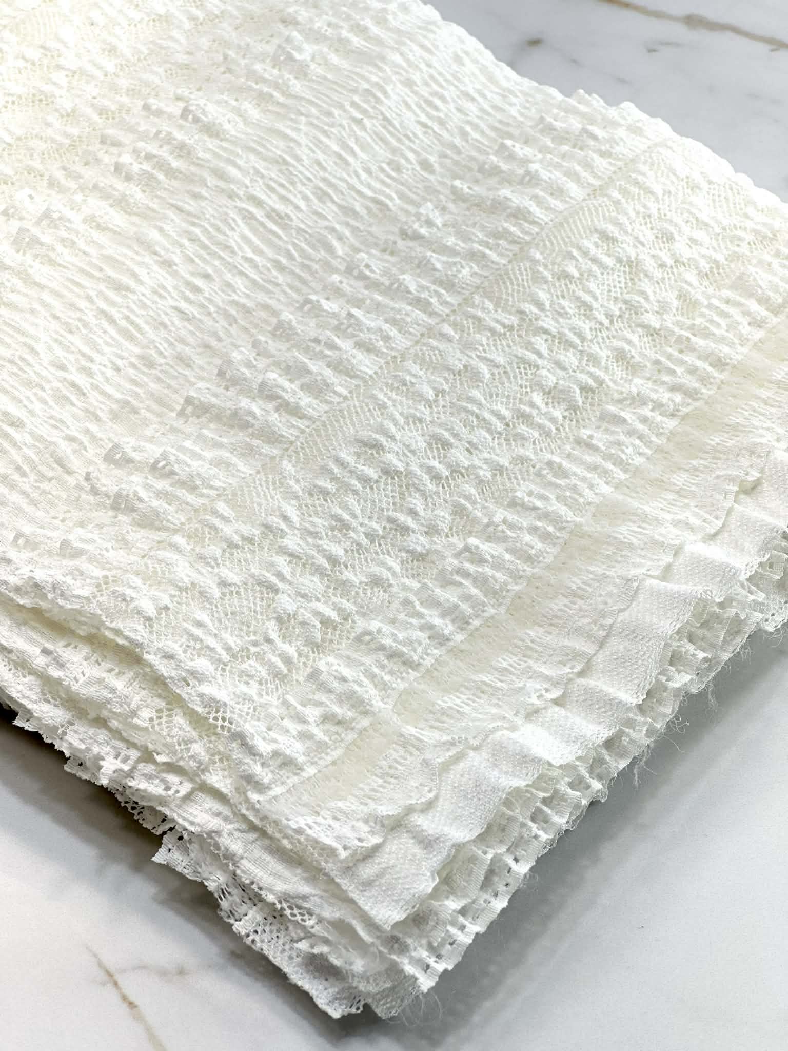 (RUFFLE LACE) OFF WHITE FLORAL
