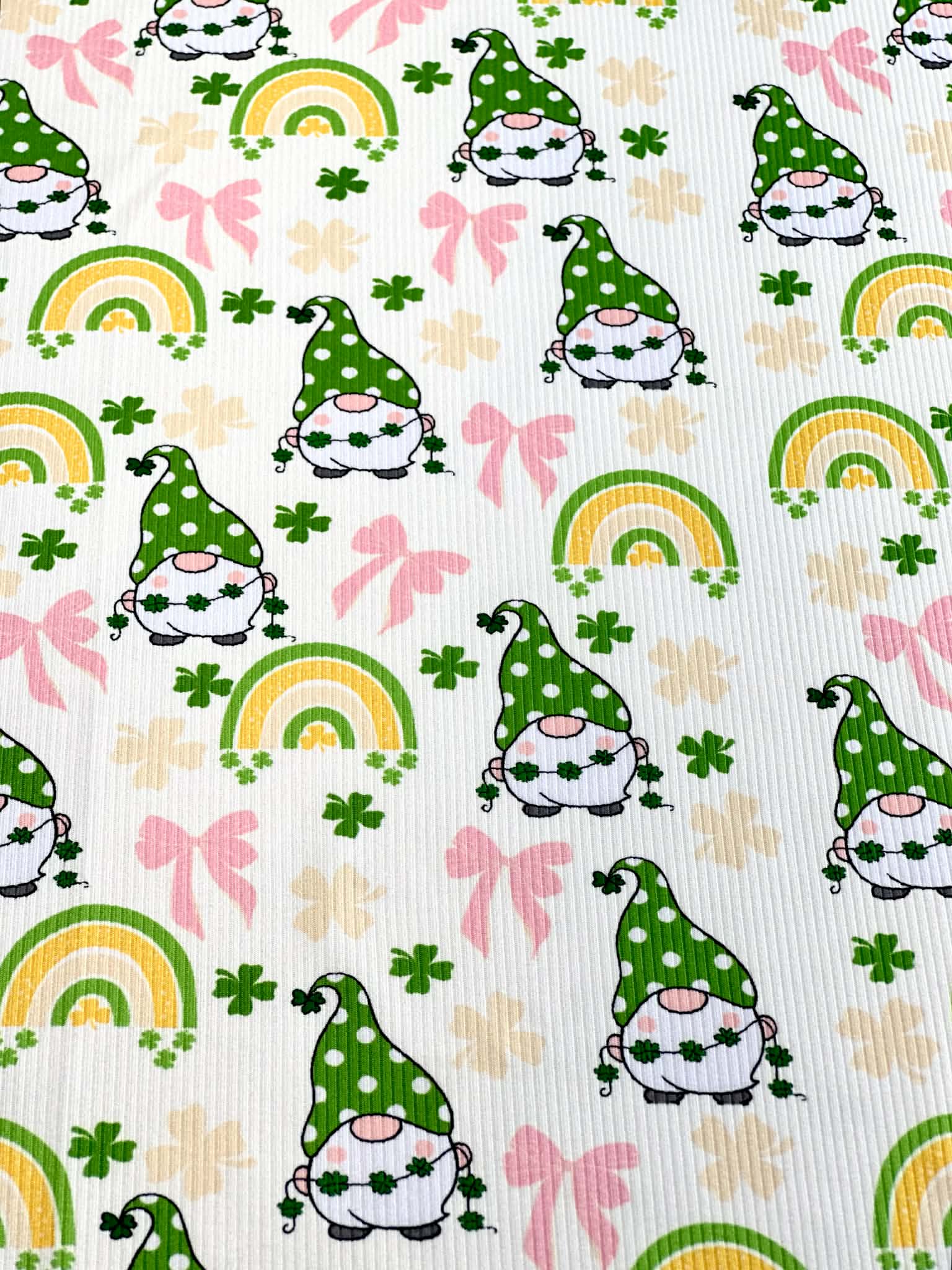(2X2 YUMMY RIB) ST PATRICK'S  GNOMES WITH PINK BOWS ON OFF WHITE