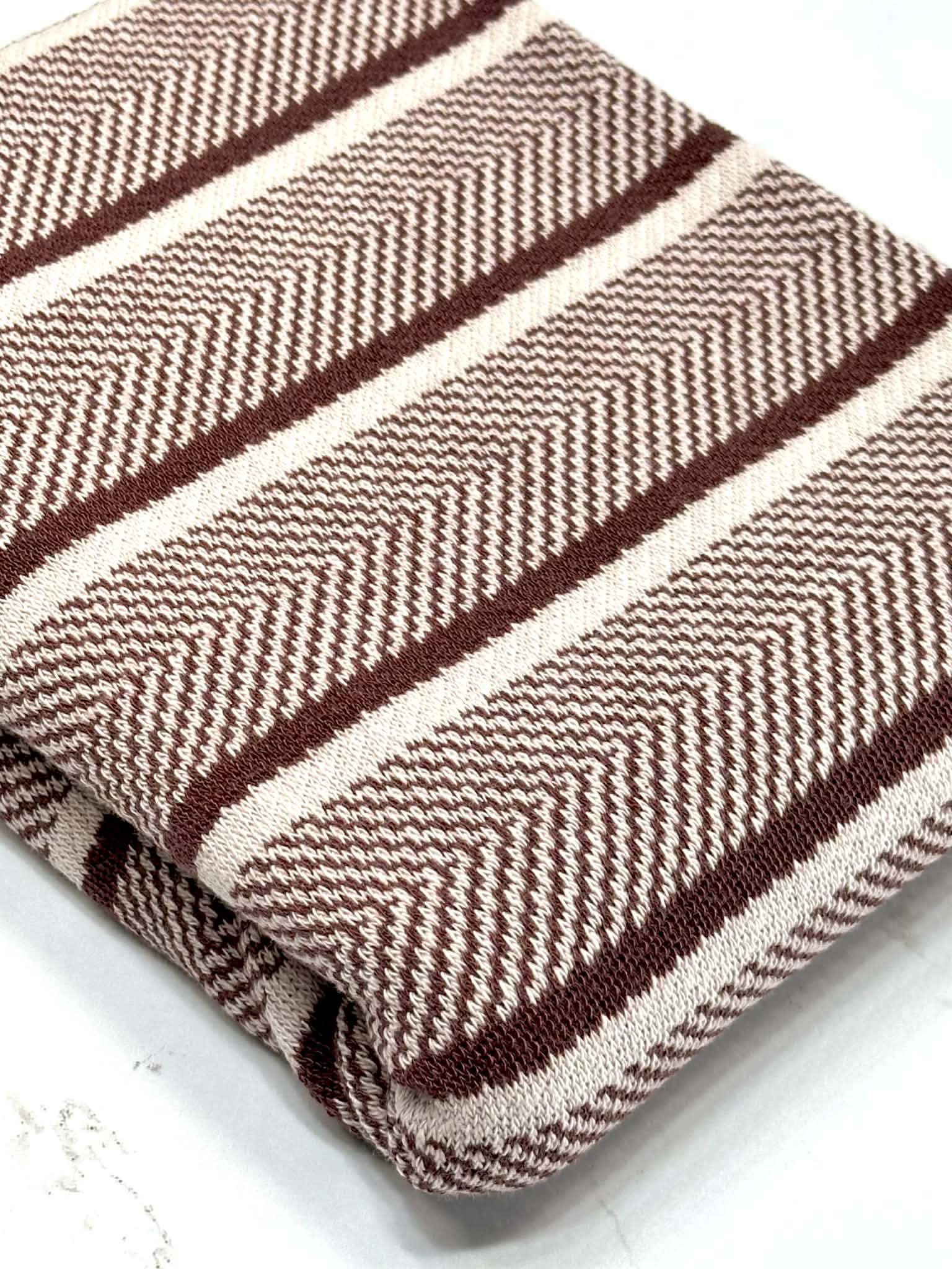 (SWEATER KNIT) BURGUNDY PATTERN