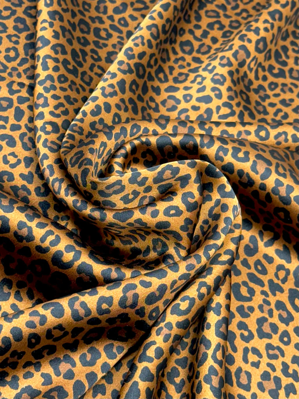 (SATIN) TINY BROWN CHEETAH ON CARAMEL