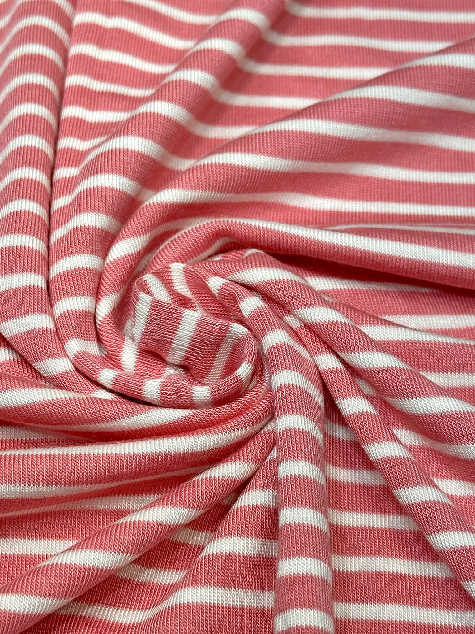 (JERSEY) OFF WHITE STRIPES ON CORAL