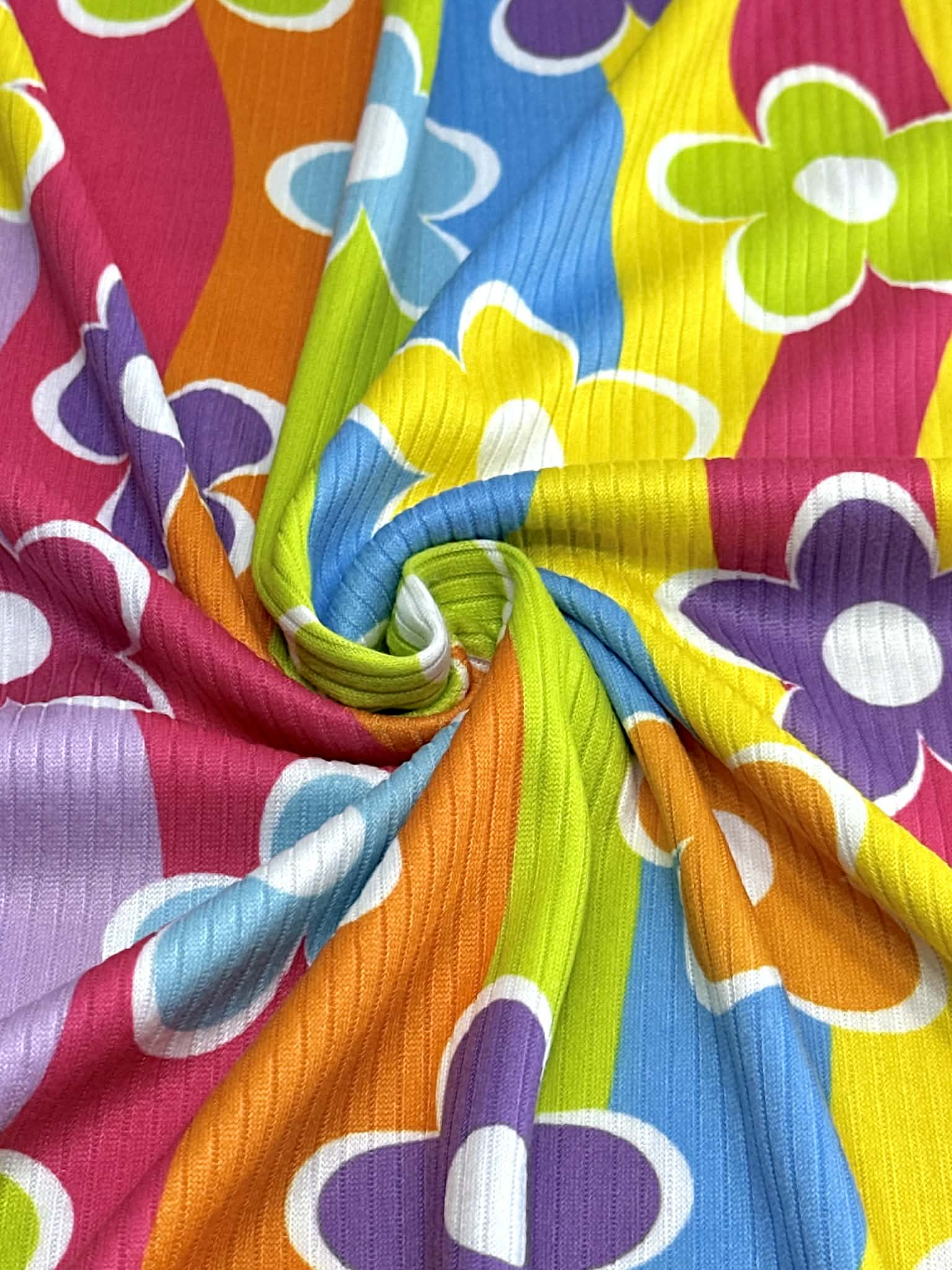 (4X2 YUMMY RIB) BRIGHT COLORFUL FLOWERS ON COLORFUL WAVE