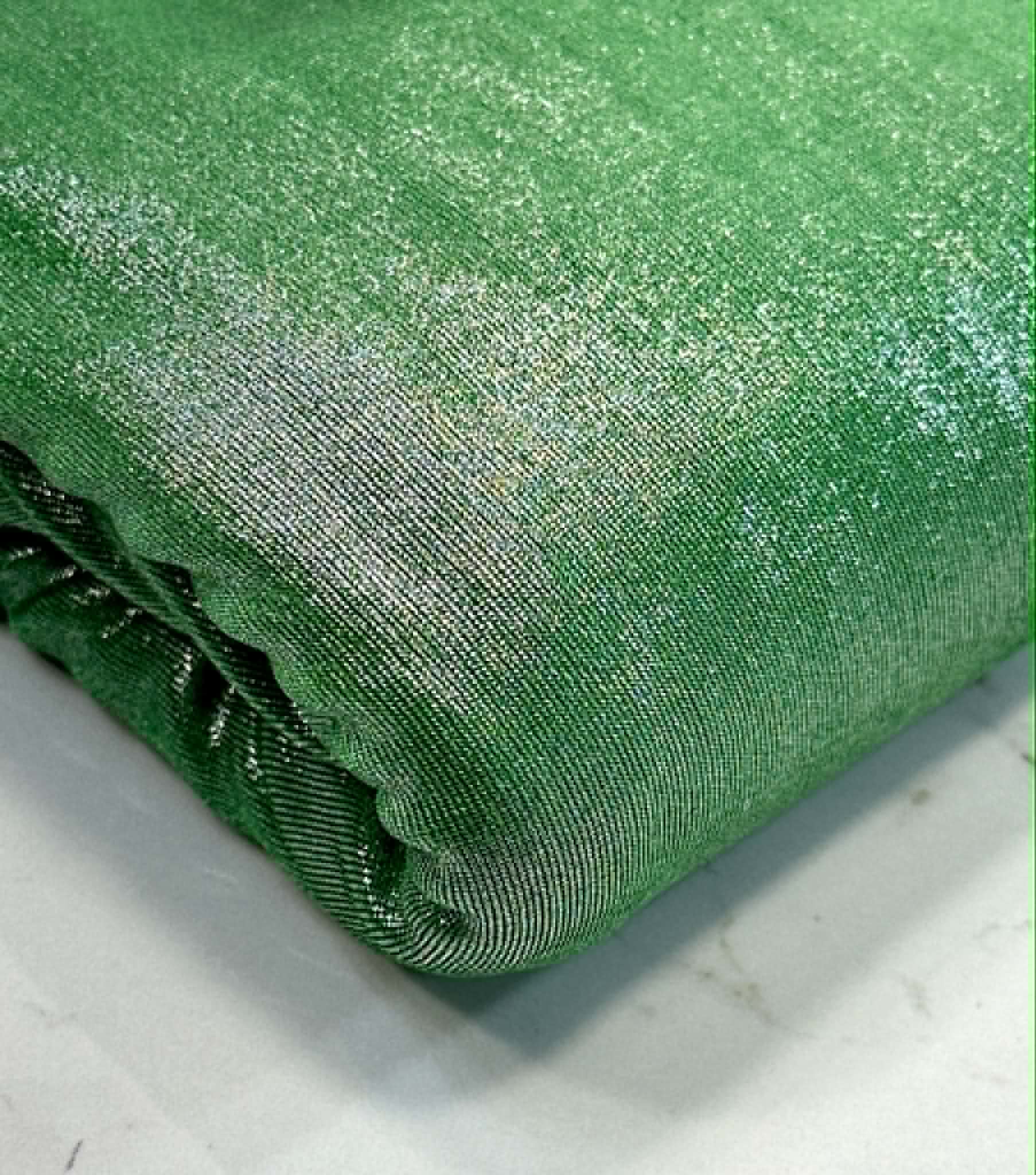 (KNIT) SHIMMER ON GREEN