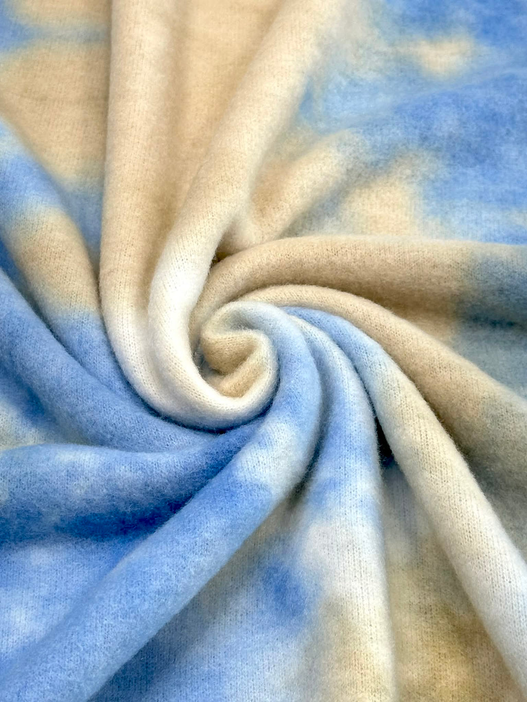 (BRUSHED SWEATER KNIT) BLUE AND TAN TIE DYE(2)