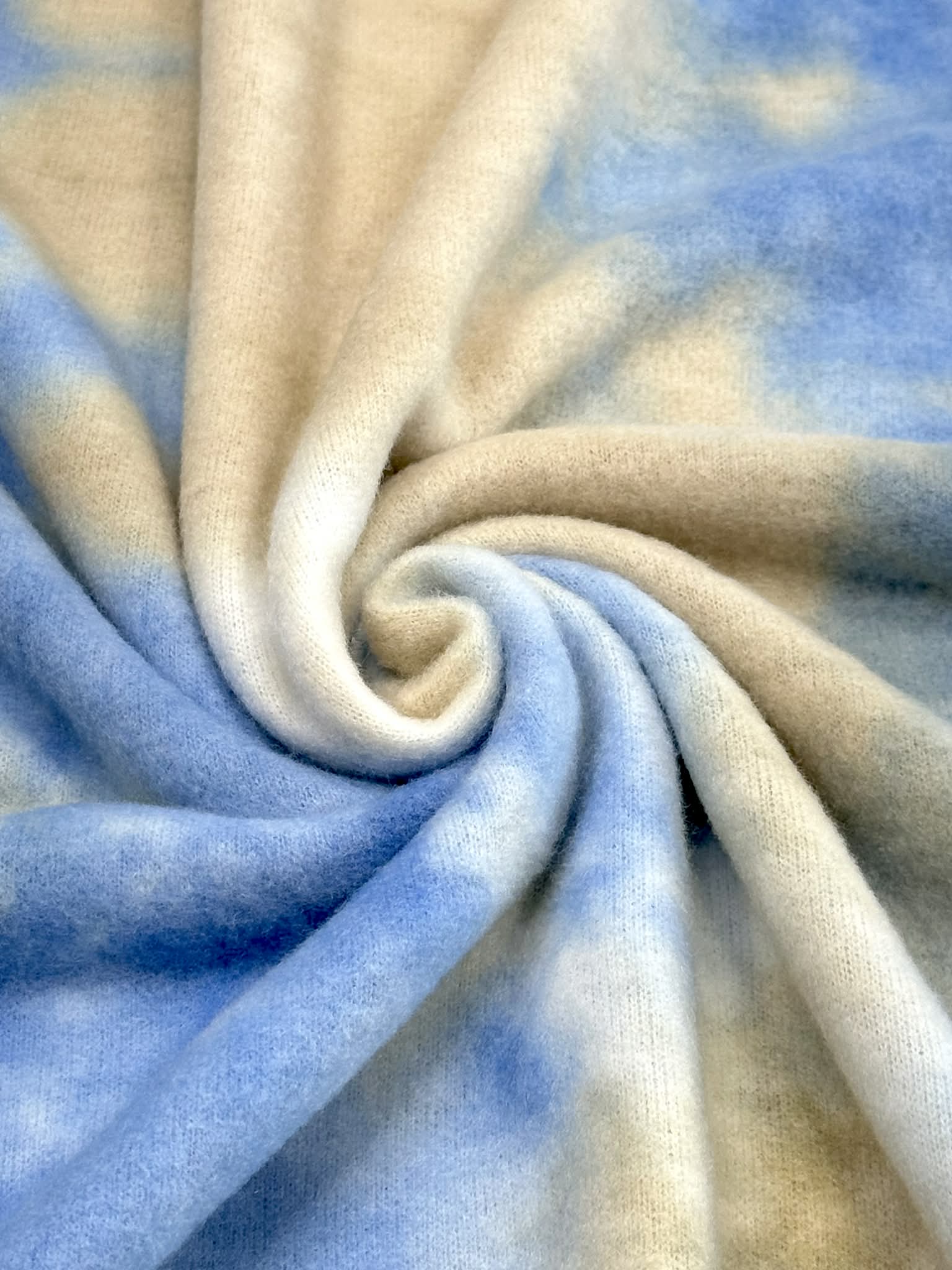 (BRUSHED SWEATER KNIT) BLUE AND TAN TIE DYE(2)