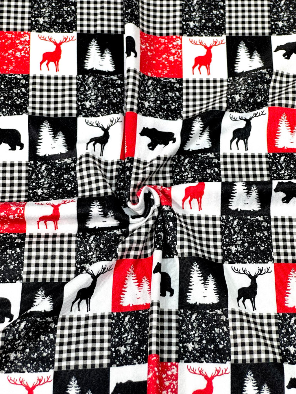 (DBP) BLACK BEAR, REINDEERS AND CHECKERED ON OFF WHITE