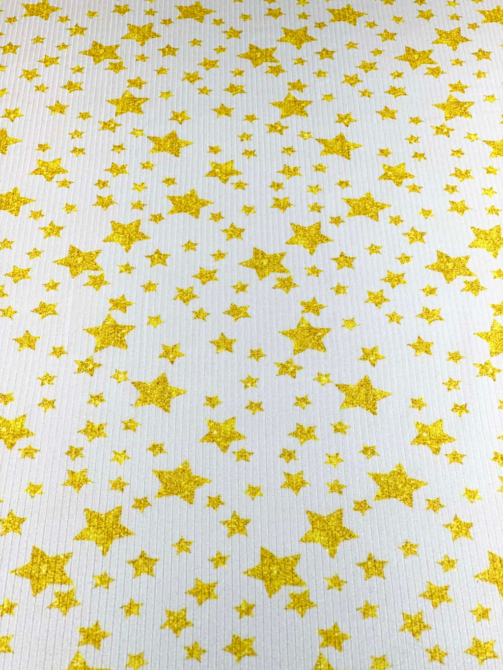 (4X2 YUMMY RIB) GOLD SHIMMER STARS ON CREAM