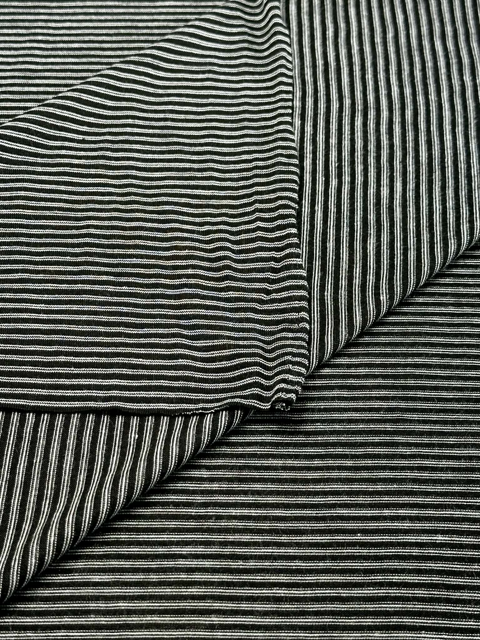 (KNIT) OFF WHITE DOUBLE STRIPE ON BLACK