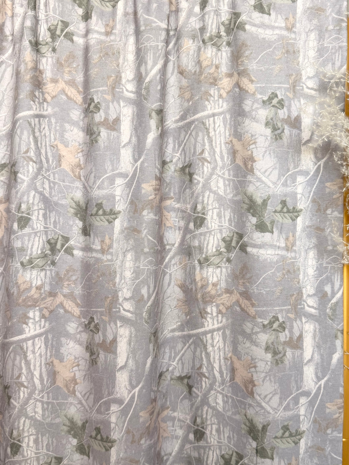 (FRENCH TERRY) GRAY WOODLAND  CAMOUFLAGE