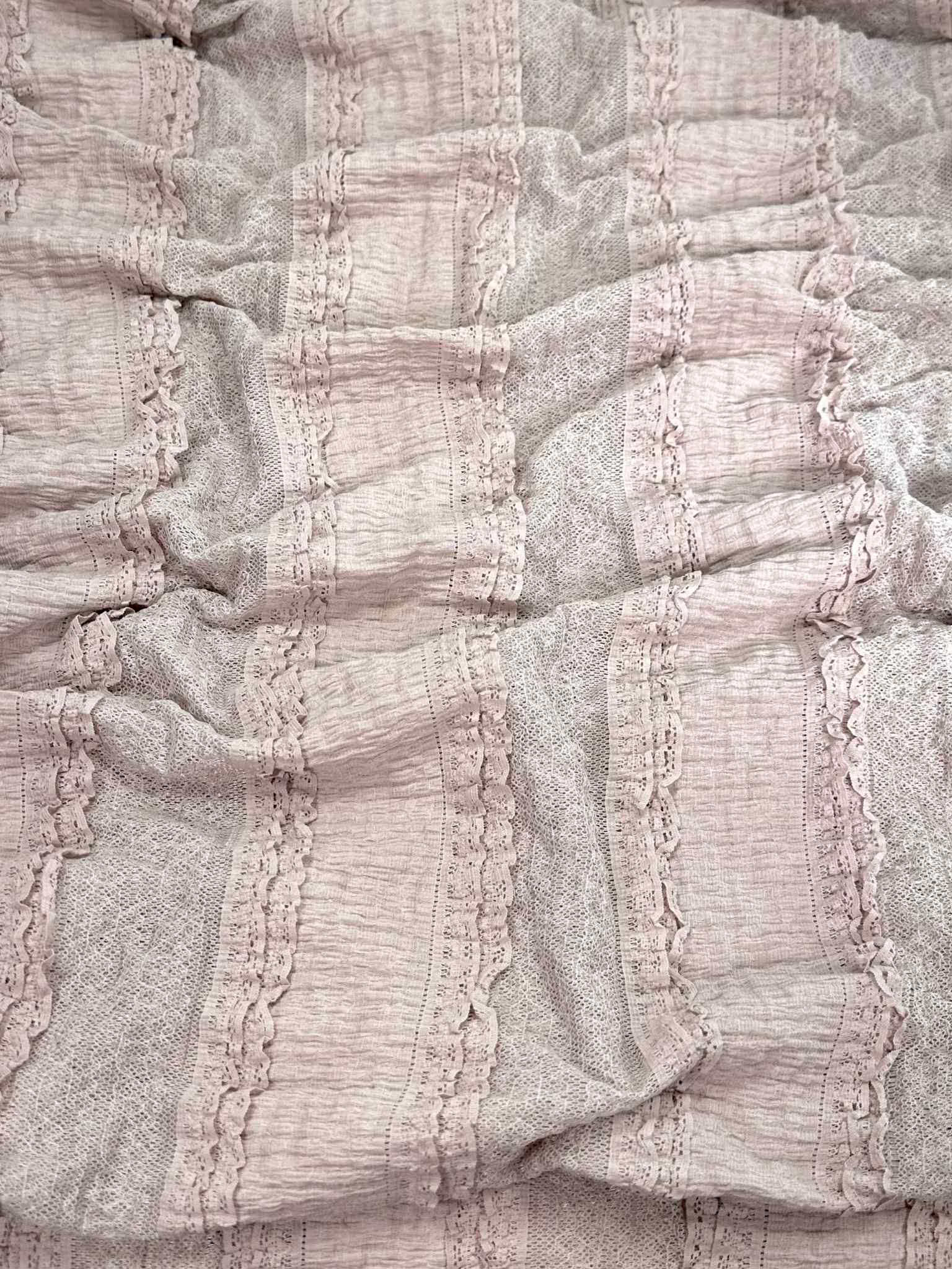 (SMALL RUFFLE LACE) LIGHT MAUVE