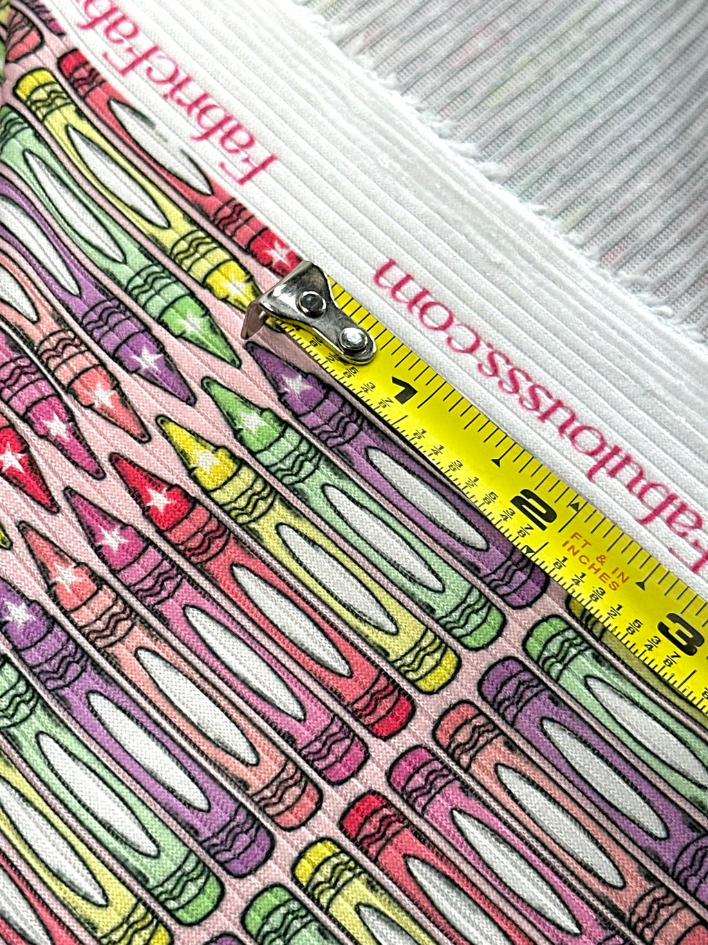 (4X2 YUMMY RIB) CRAYONS ON PINK