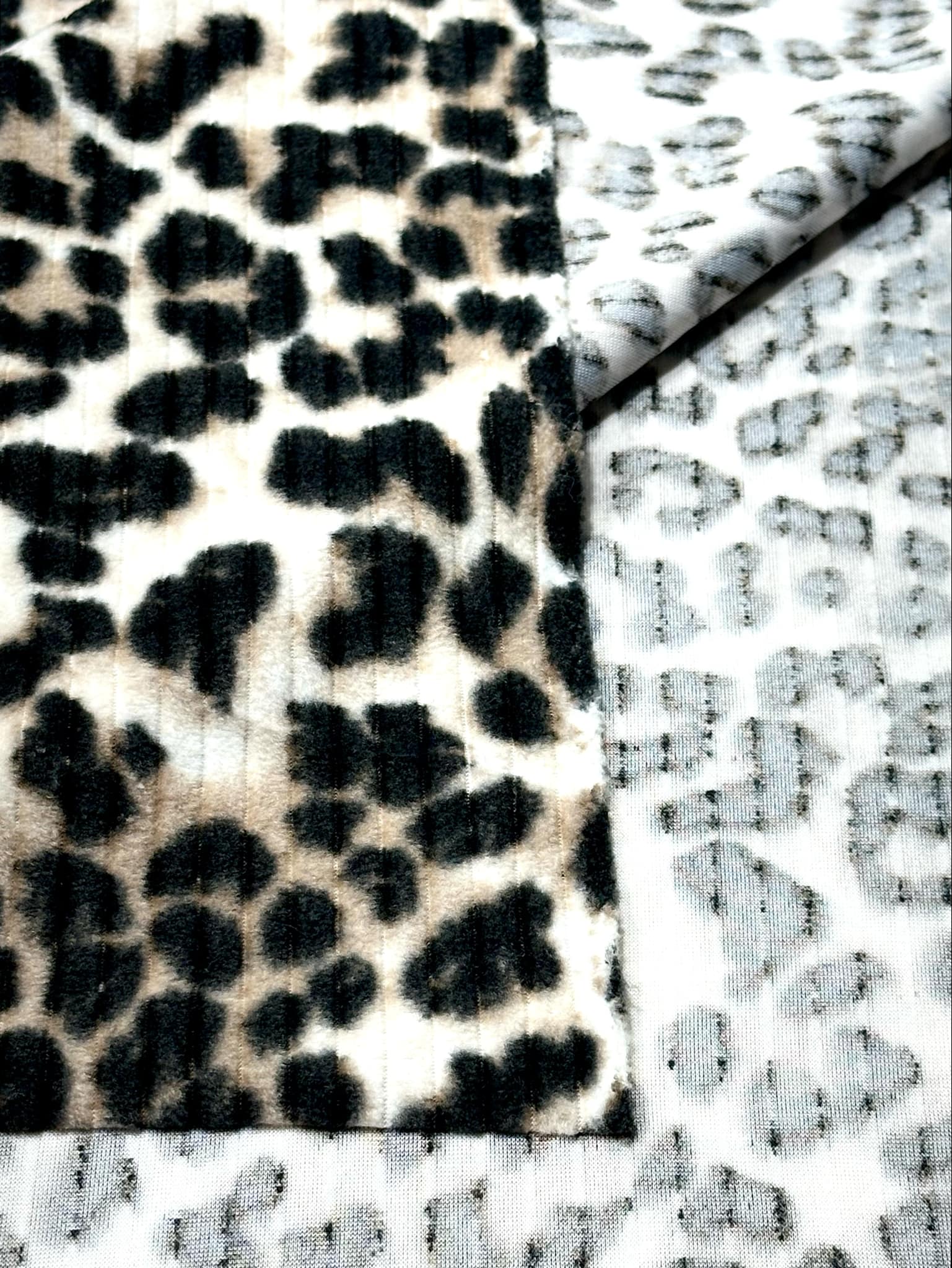 (BRUSHED WIDE RIB) BLACK AND TAN CHEETAH(3)