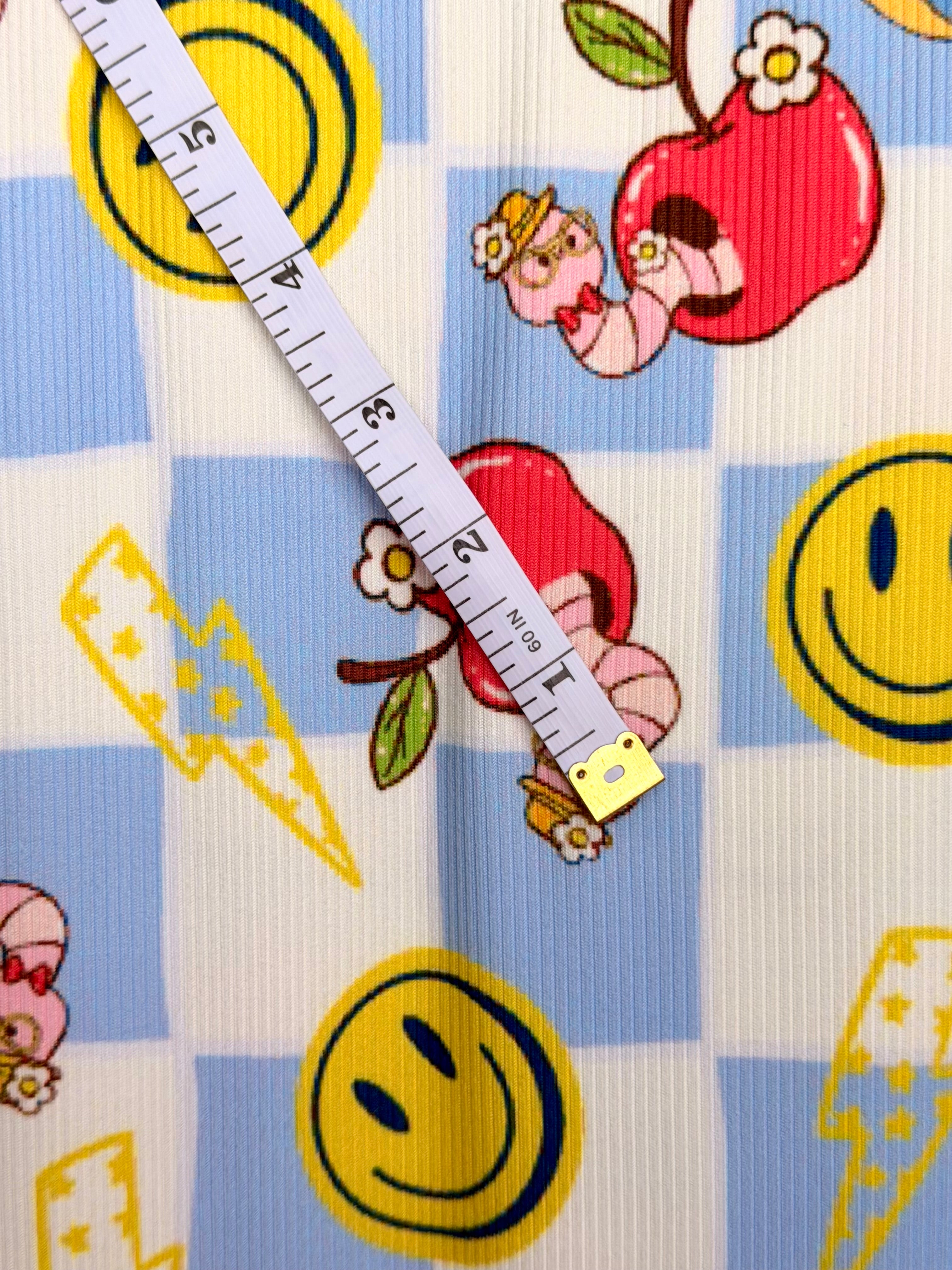 (2X2 YUMMY RIB) SCHOOL BUS ON BLUE