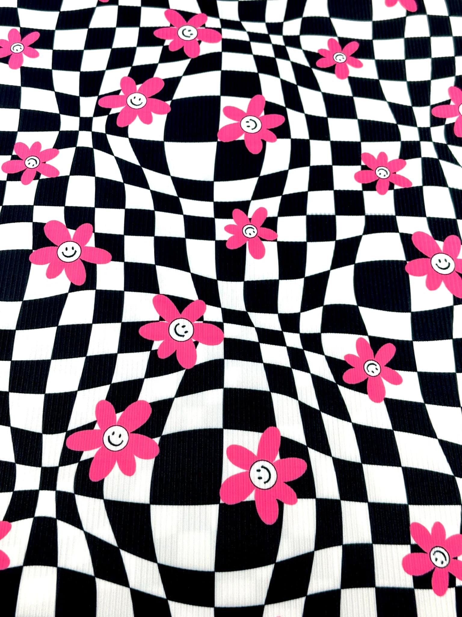 (YUMMY RIB) PINK, WHITE HAPPY FACE FLOWERS ON BLACK CHECKERED WAVE