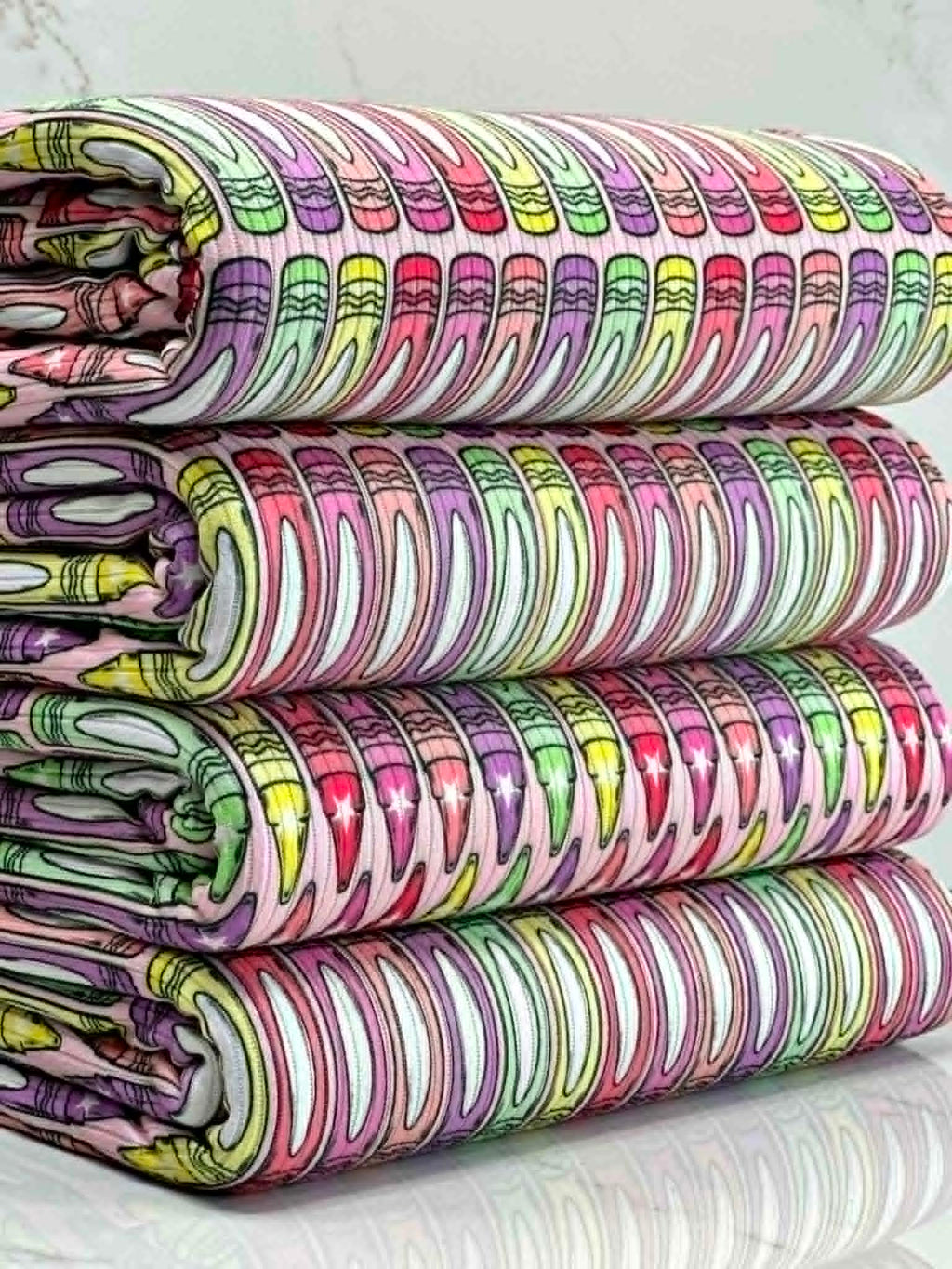 (4X2 YUMMY RIB) MEDIUM CRAYONS ON PINK