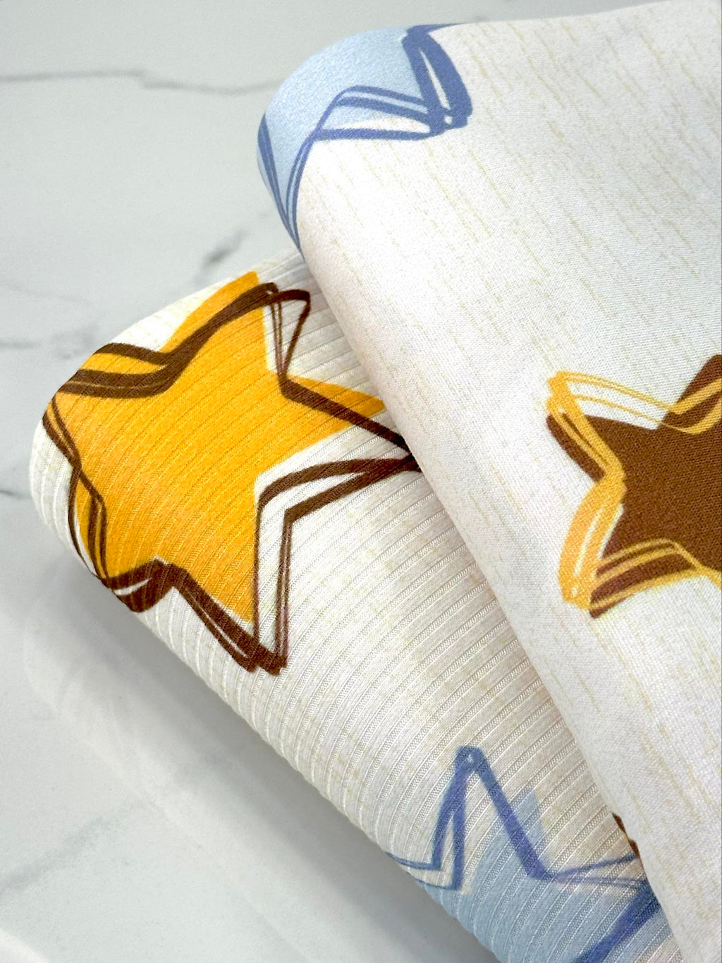 (YUMMY RIB) BLUE, MUSTARD, AND BROWN STARS ON CREAM(4)