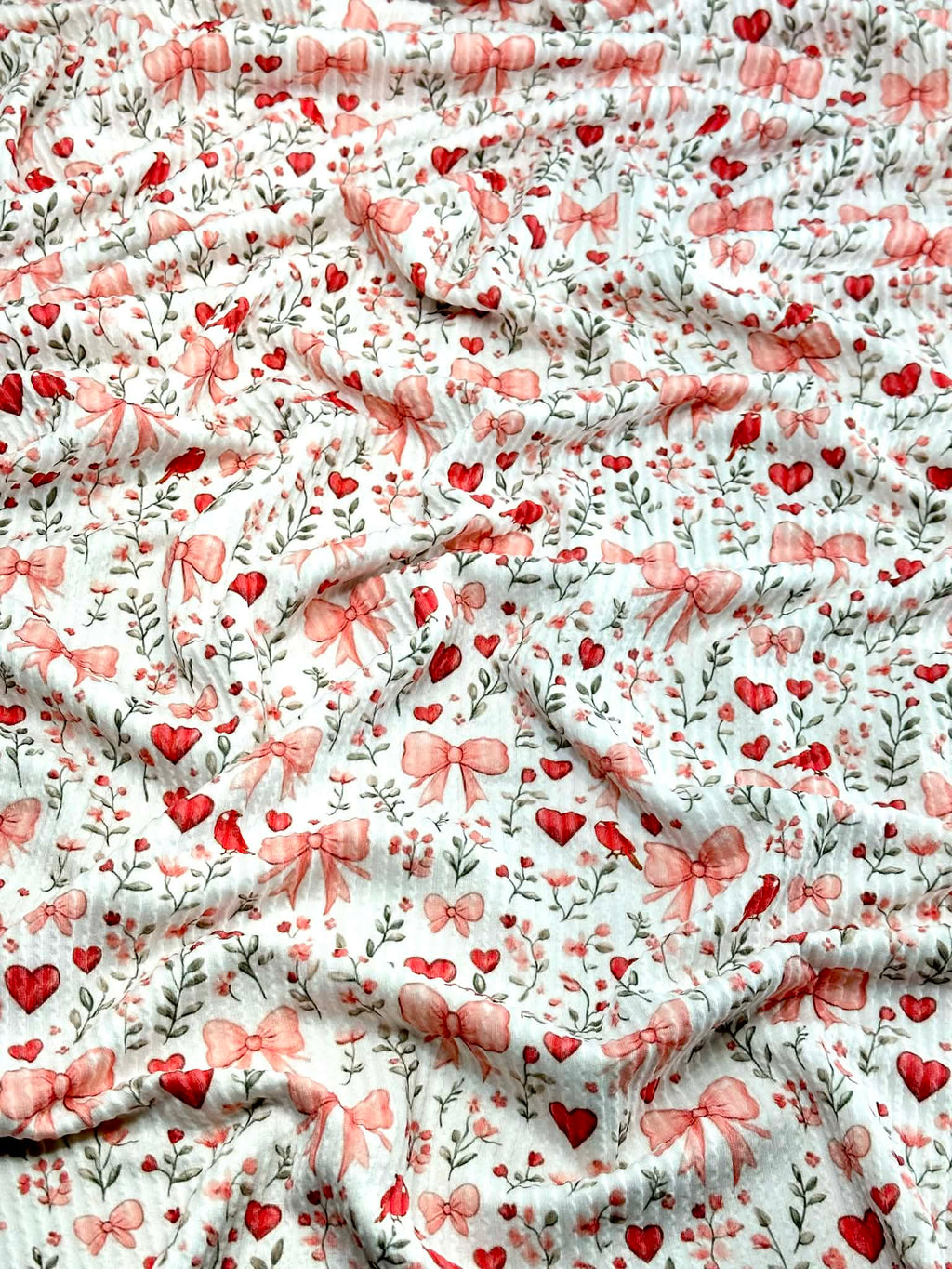 (URBAN RIB) HEARTS, BOWS, FLOWERS, AND RED BIRDS ON OFF WHITE